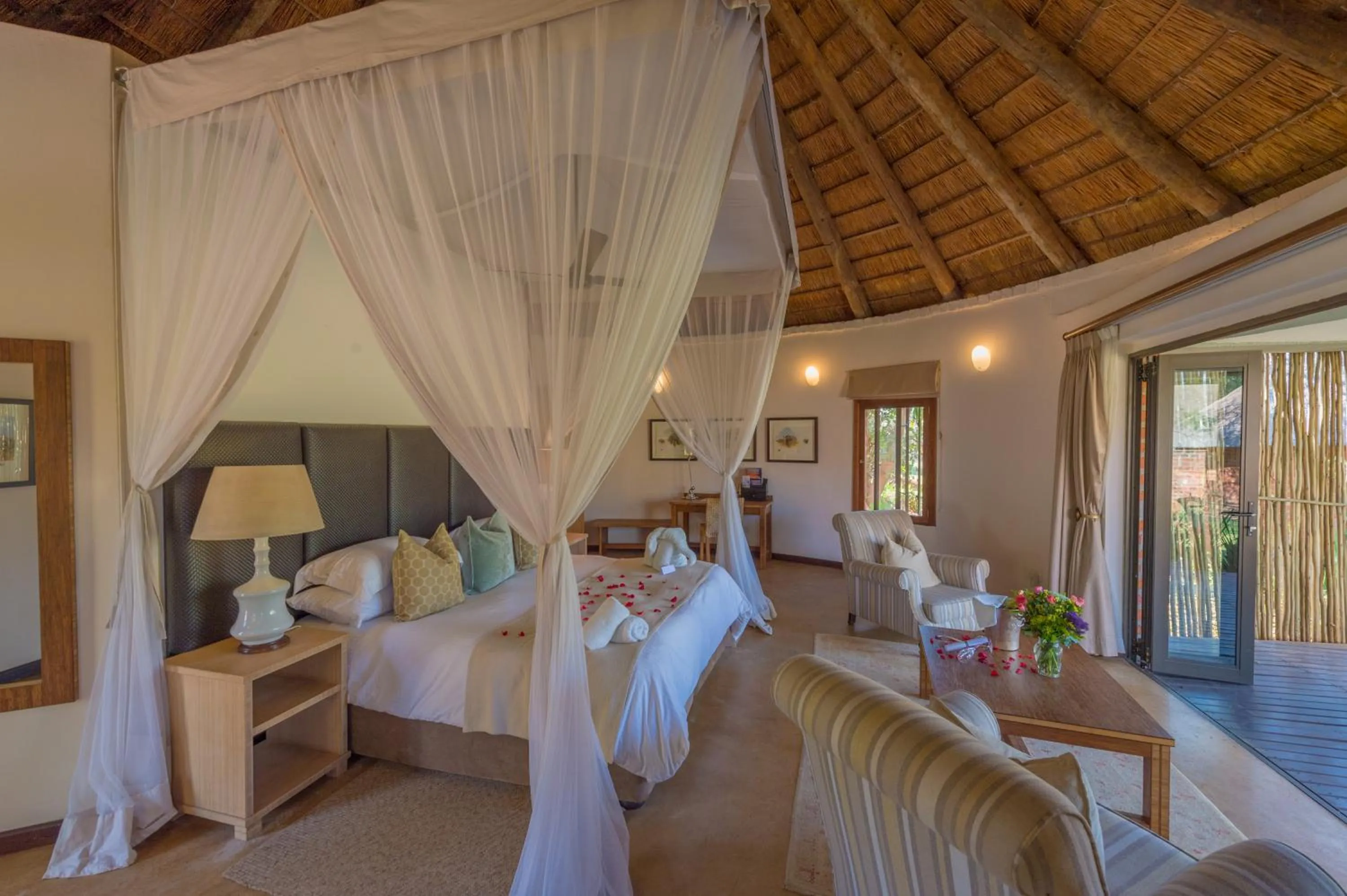 Photo of the whole room, Bed in Lilayi Lodge