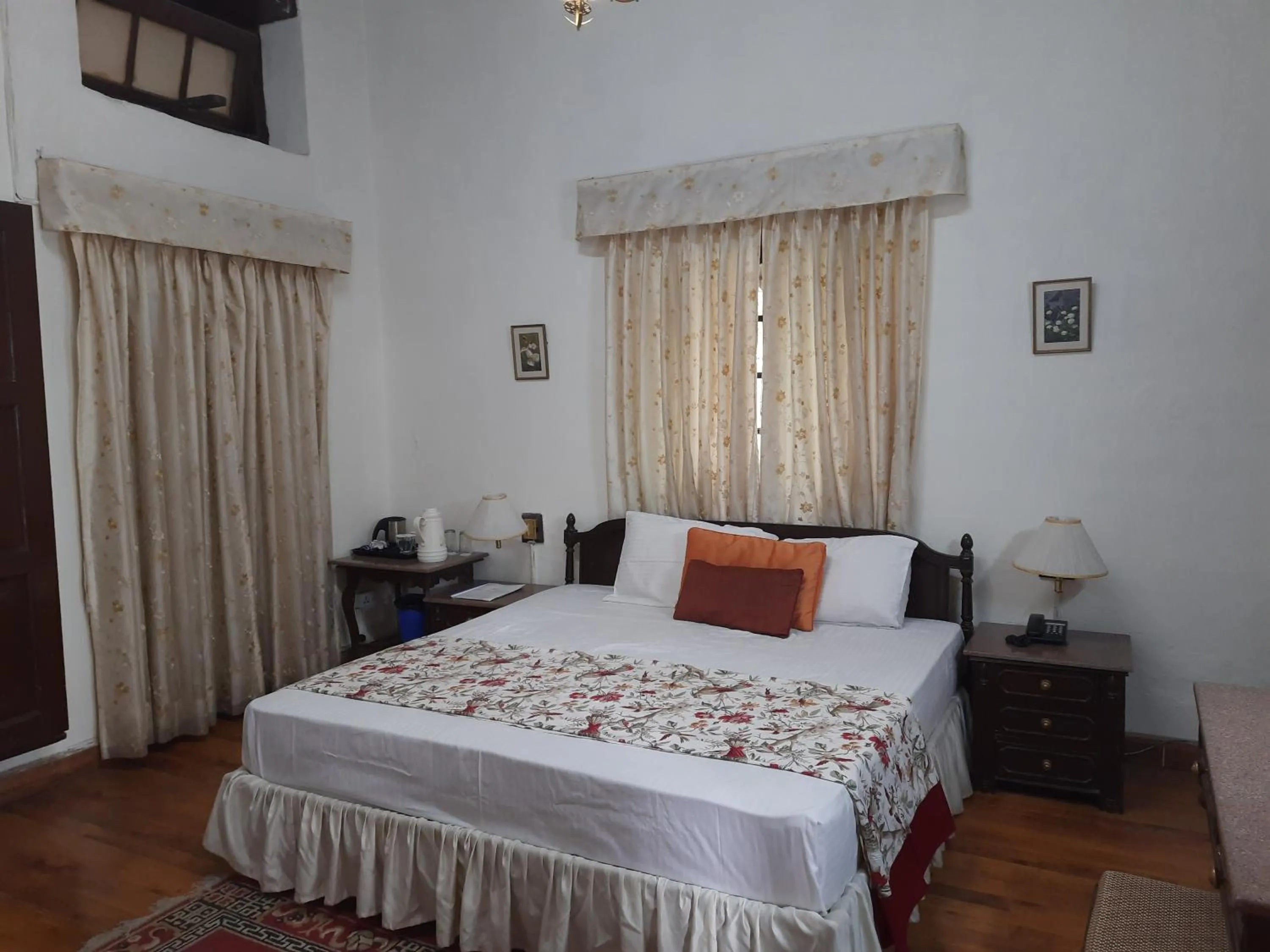 West View Hotel