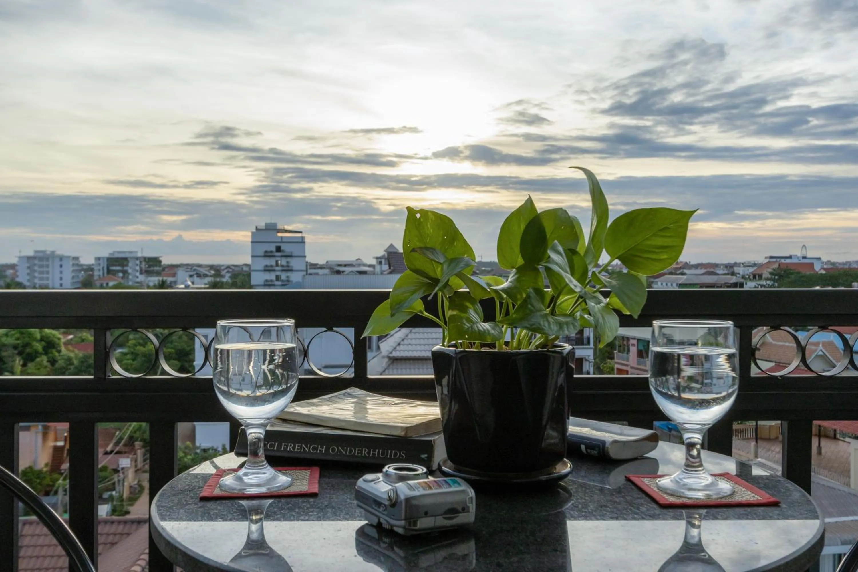 Dining area in Le Vert Angkor Hotel