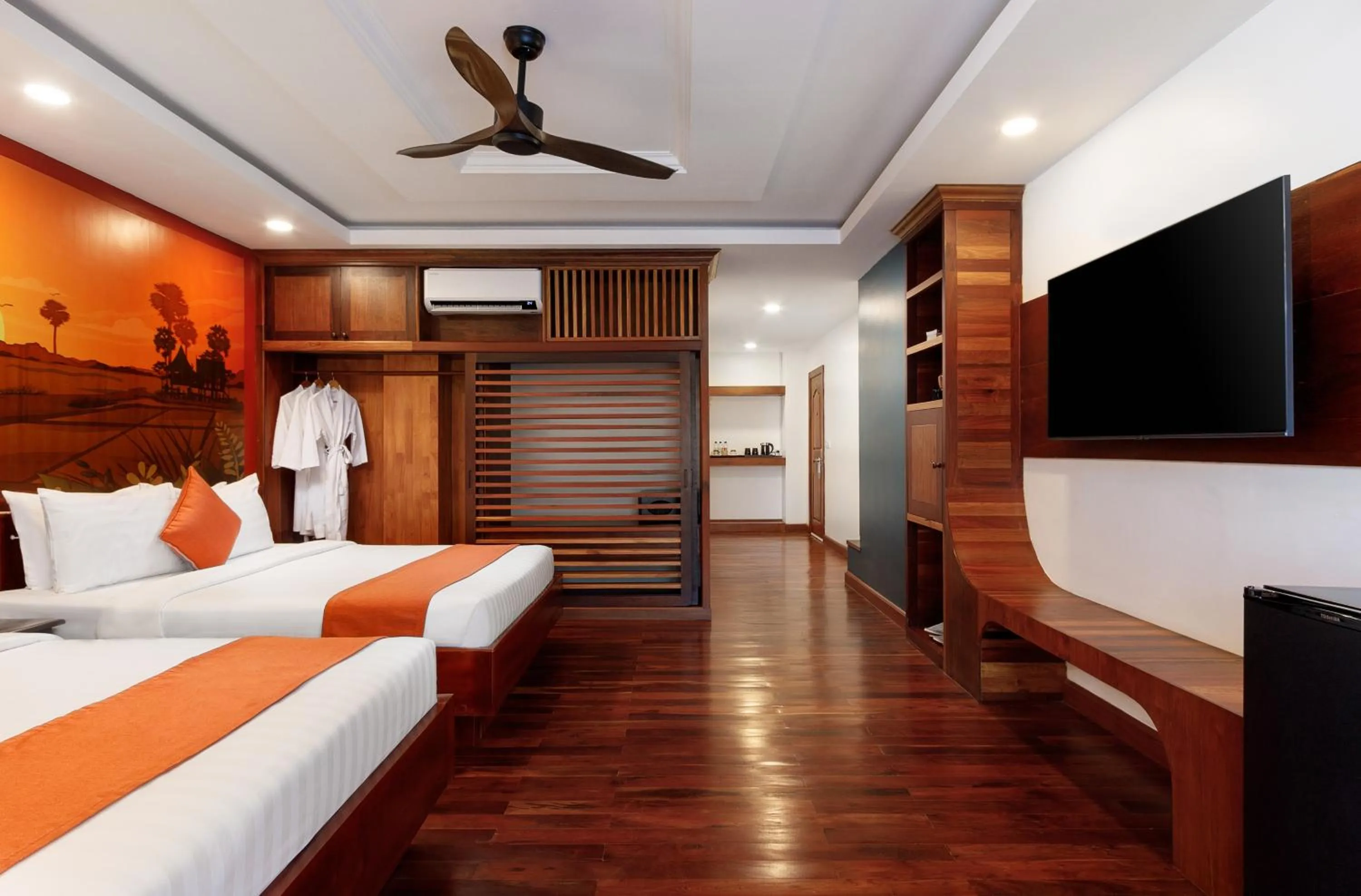 Photo of the whole room, Bed in Le Vert Angkor Hotel