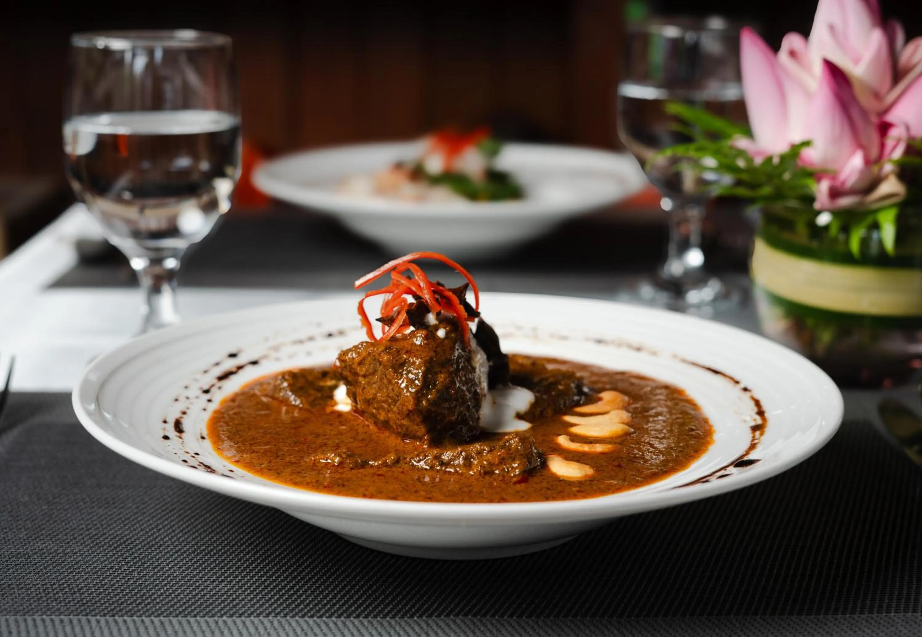 Restaurant/places to eat in Le Vert Angkor Hotel