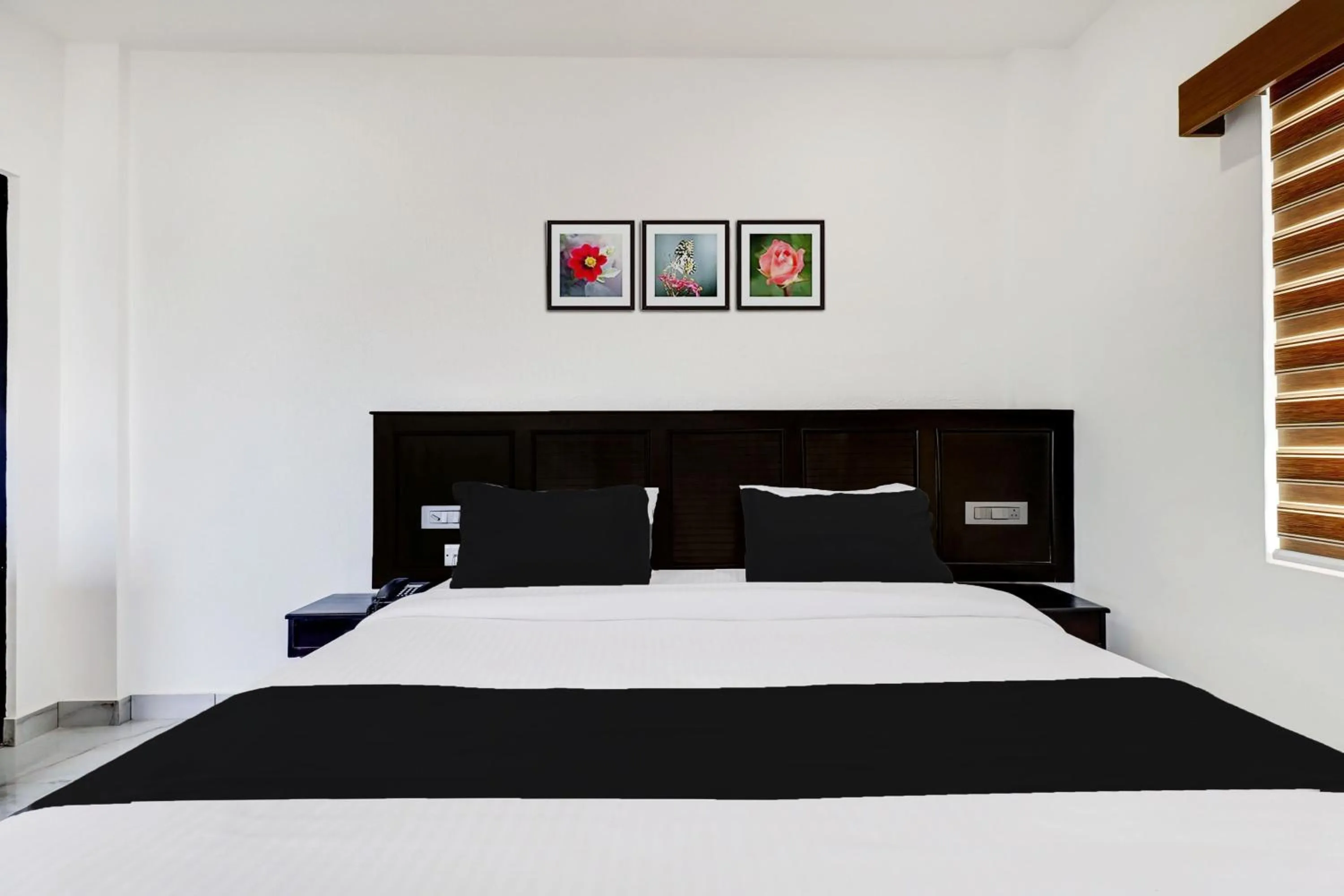 Bedroom, Bed in Collection O Munnar