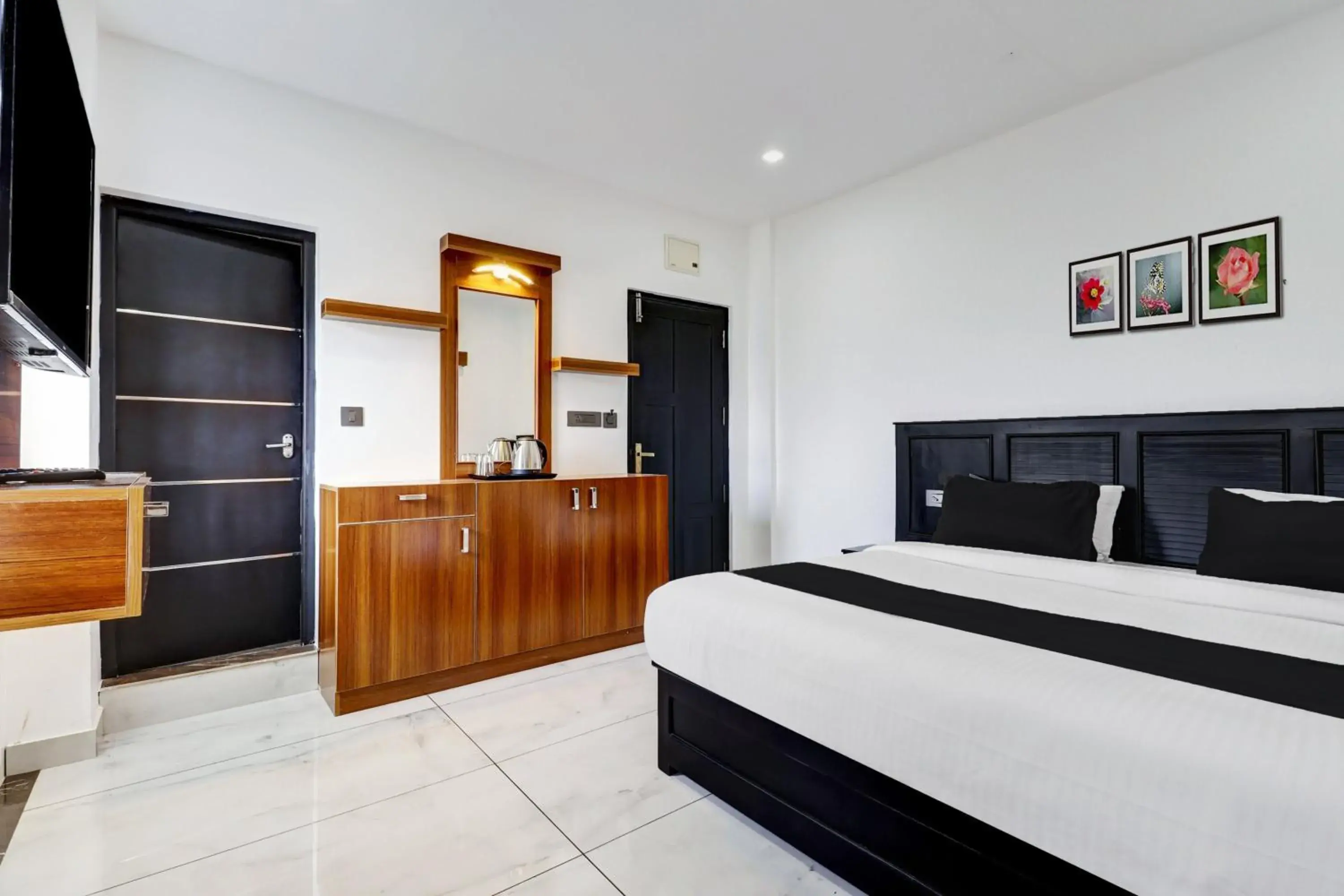 Bedroom, Bed in Collection O Munnar Bedroom, Bed in Collection O Munnar