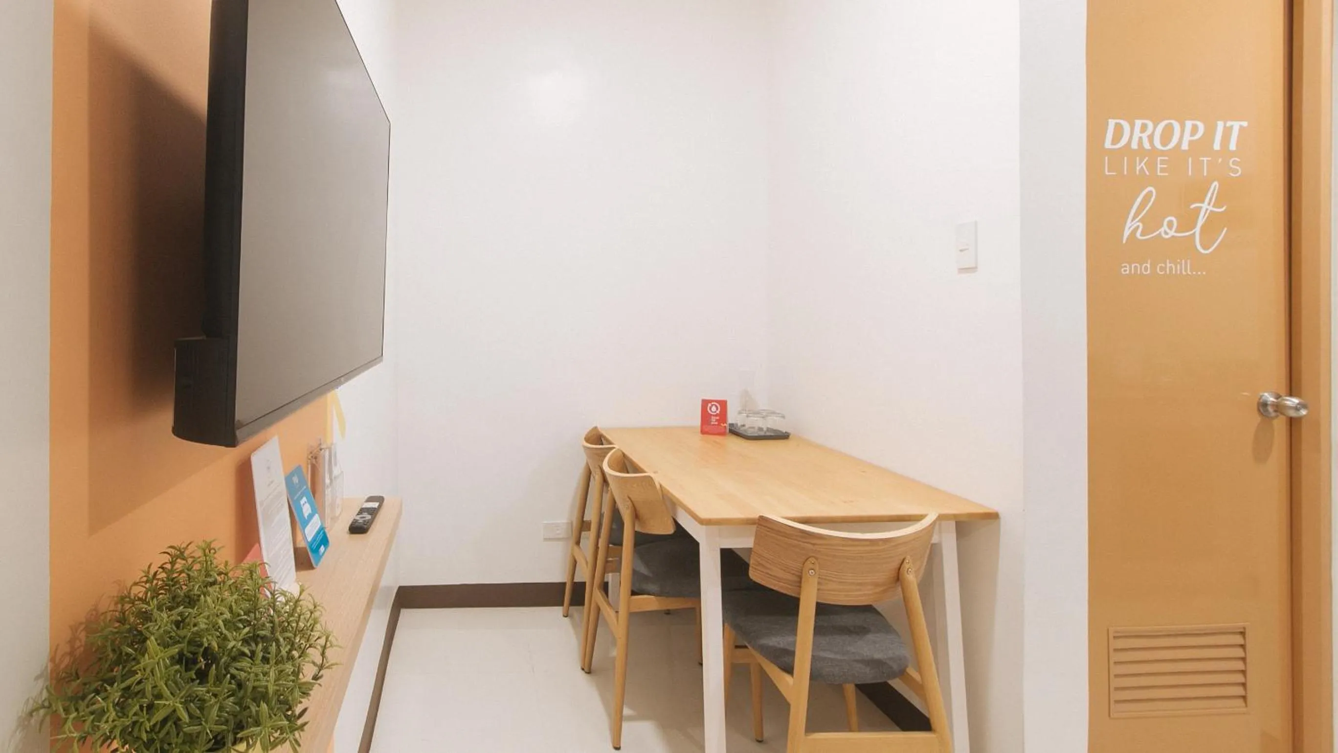 TV and multimedia in Sans Hotel at One JD Place Makati by RedDoorz