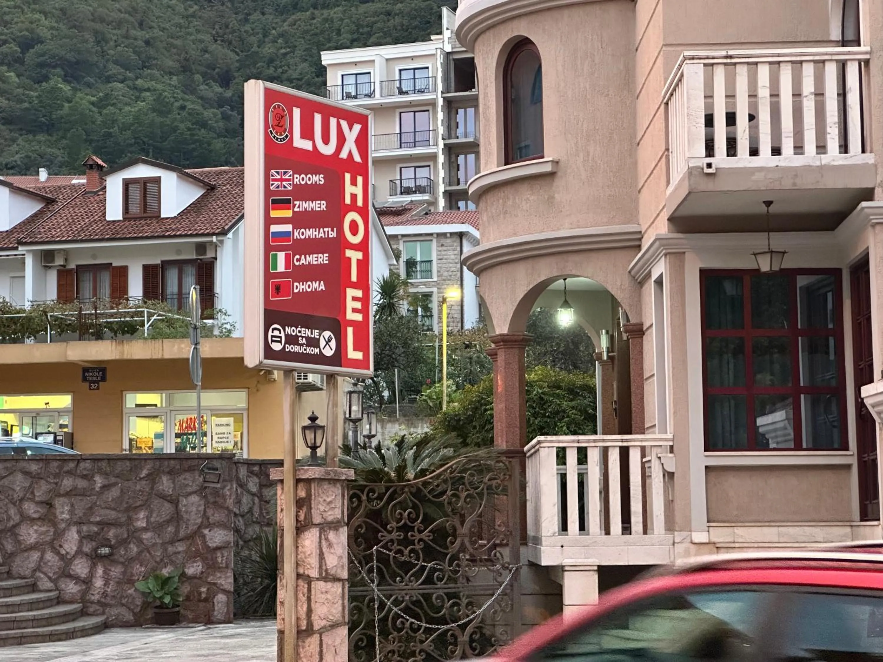 Property building in Beatrix Lux Hotel