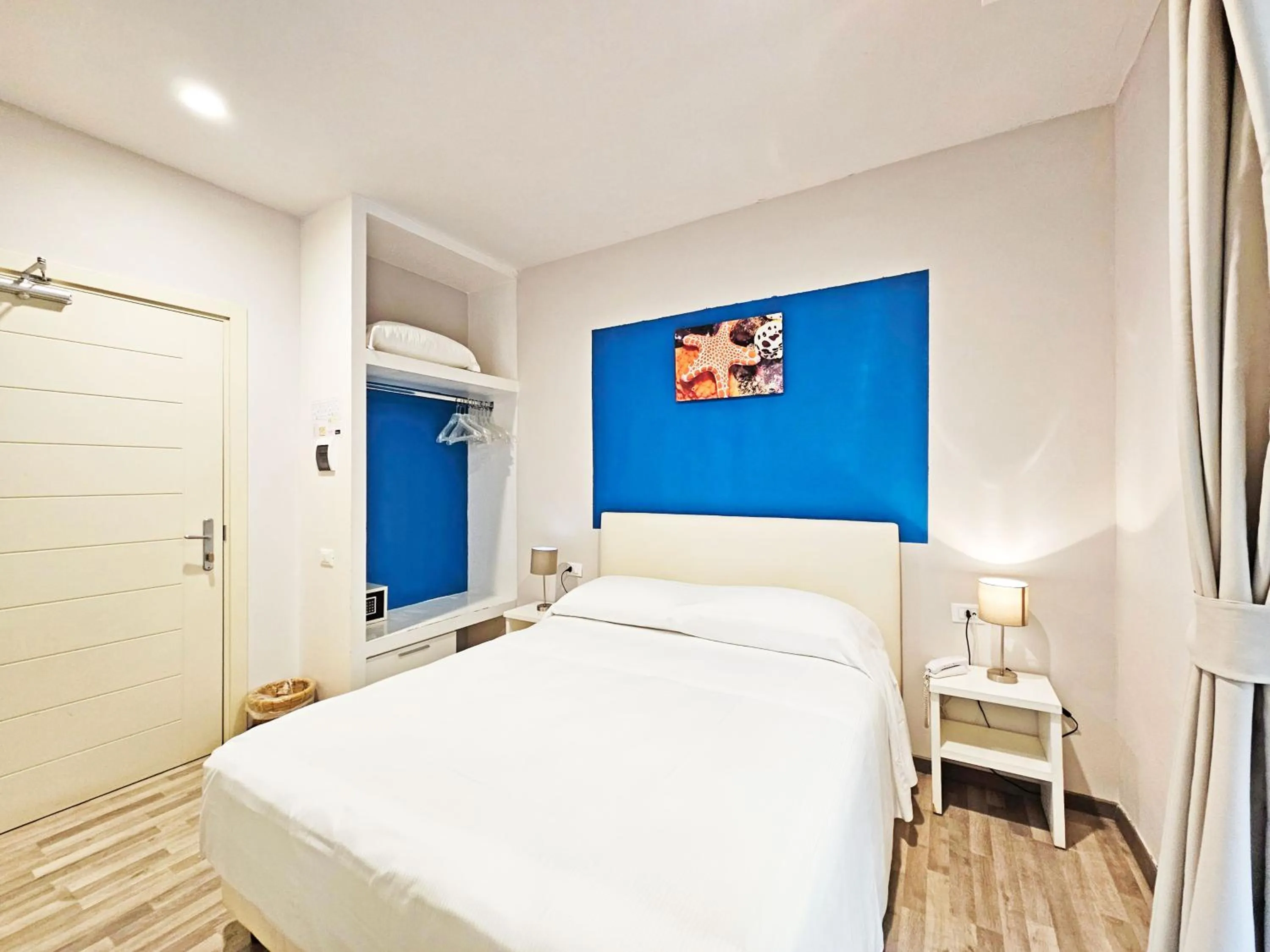 Bedroom, Bed in Hotel l'Approdo