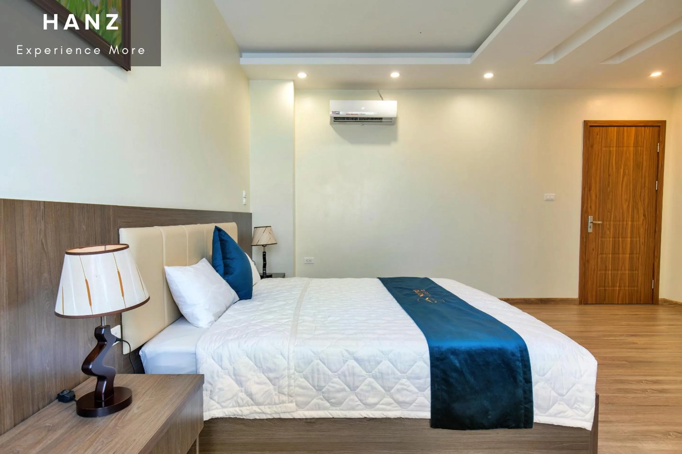 Bed in S79 Noi Bai Airport Hotel