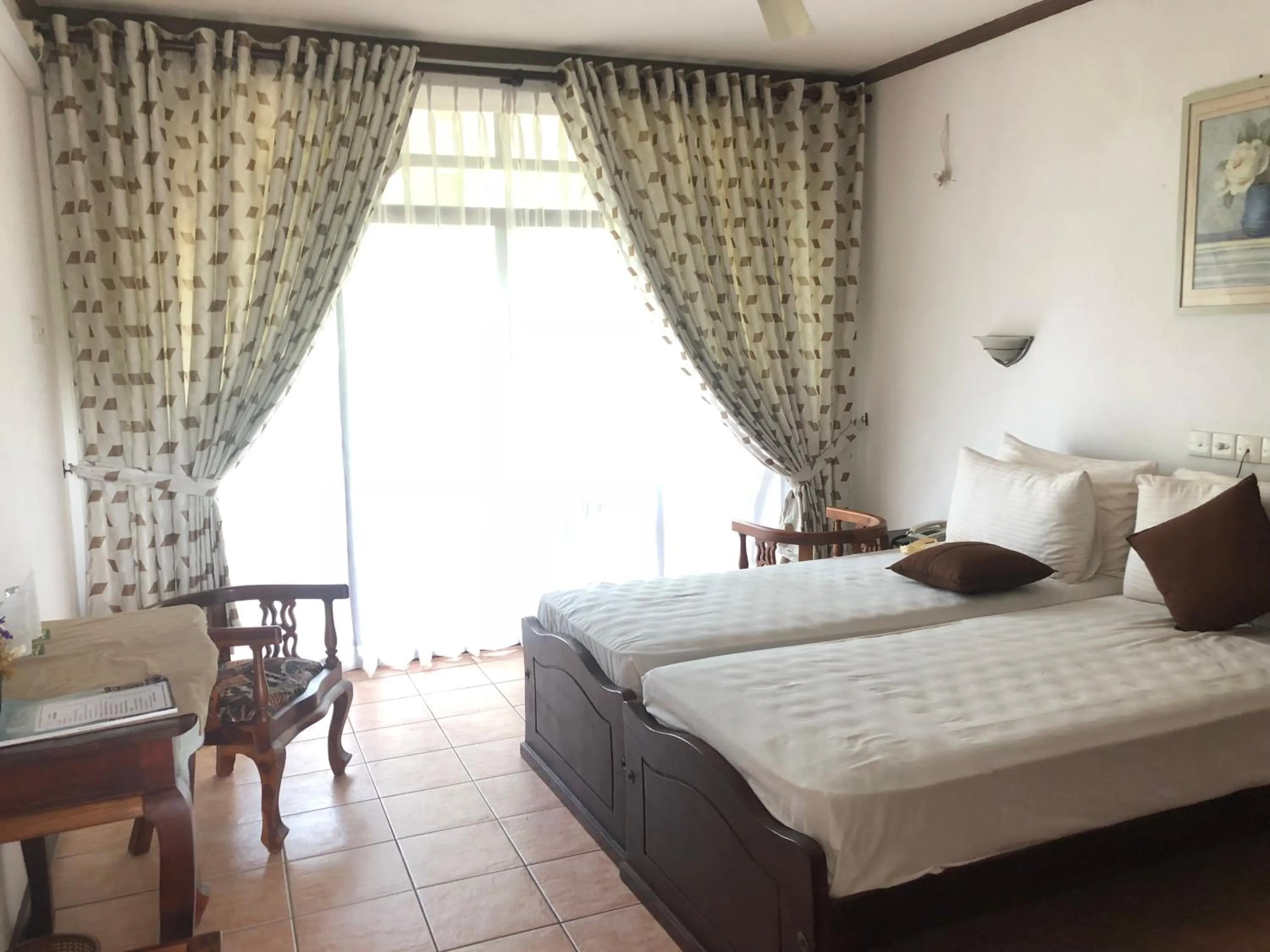 Bed in Hotel Lagoon Paradise