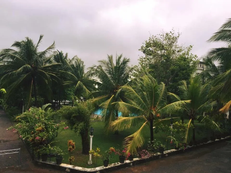 Hotel Lagoon Paradise