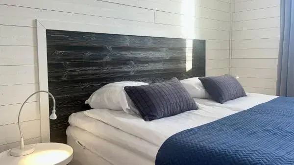 Standard Double Room with Shared Bathroom - single occupancy in Norrfällsviken Rum & Kök Standard Double Room with Shared Bathroom - single occupancy in Norrfällsviken Rum & Kök