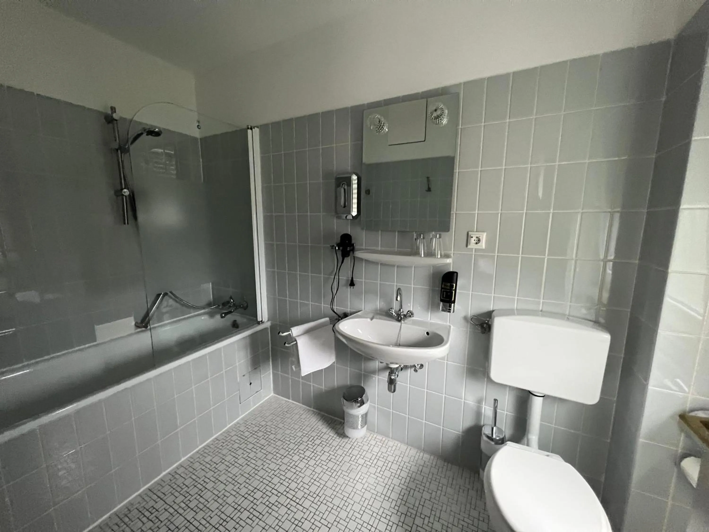 Toilet in Hotel 9-enhof