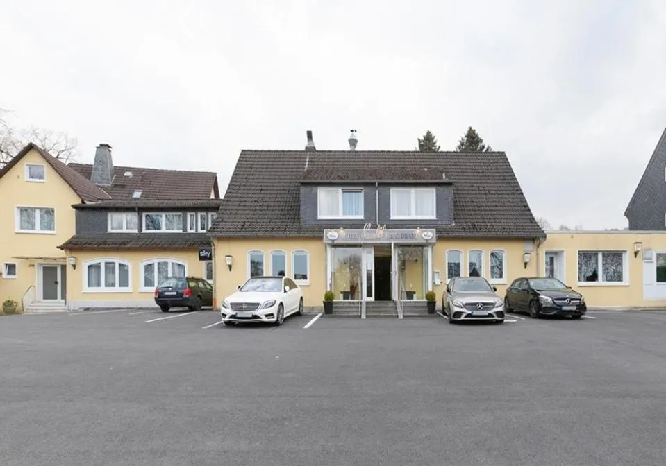 Property building in Hotel 9-enhof