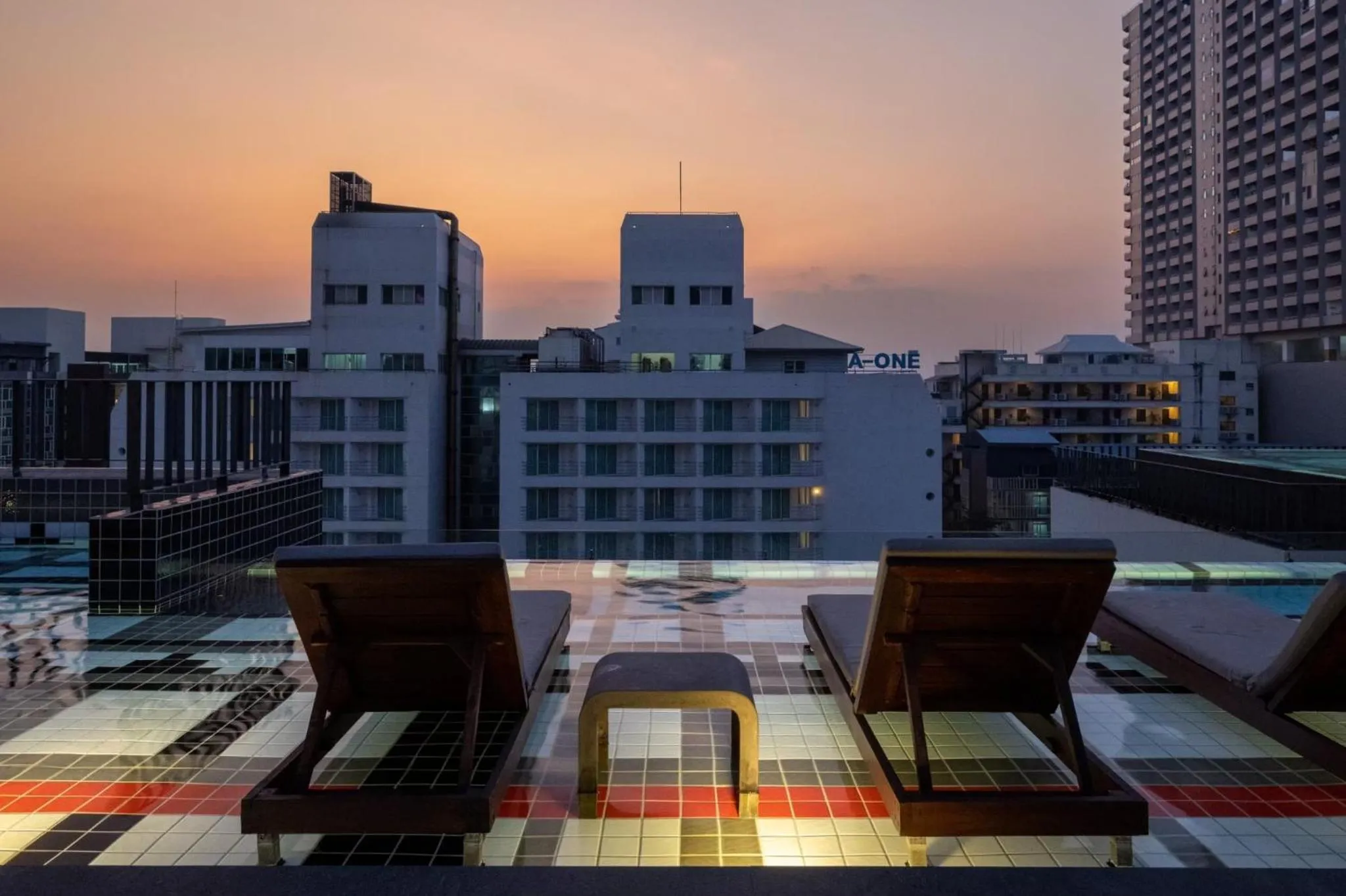 Swimming pool in Payaa Hotel