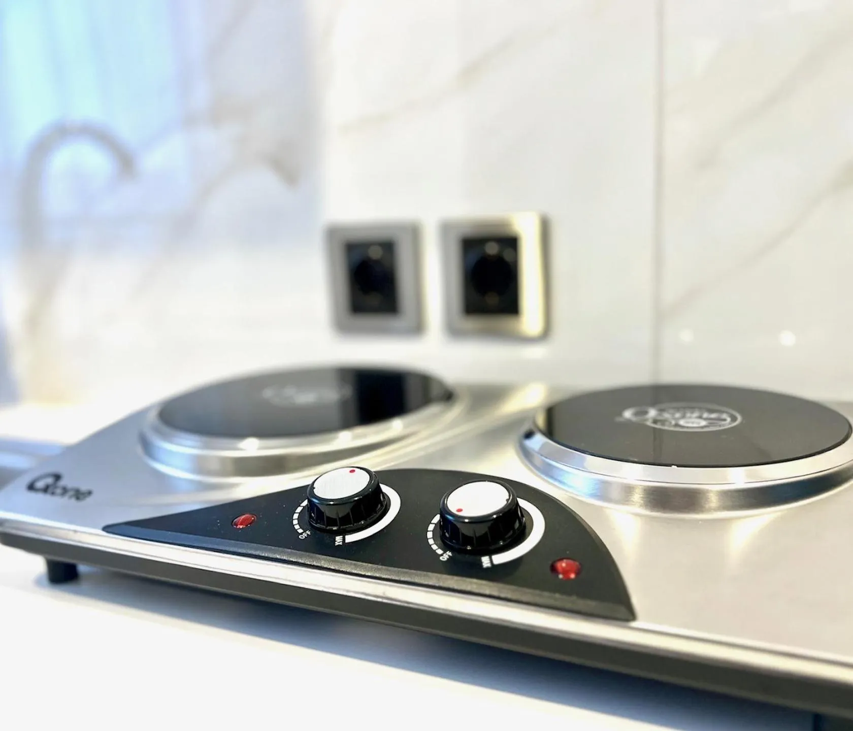 Kitchen or kitchenette in Charlie Guest House