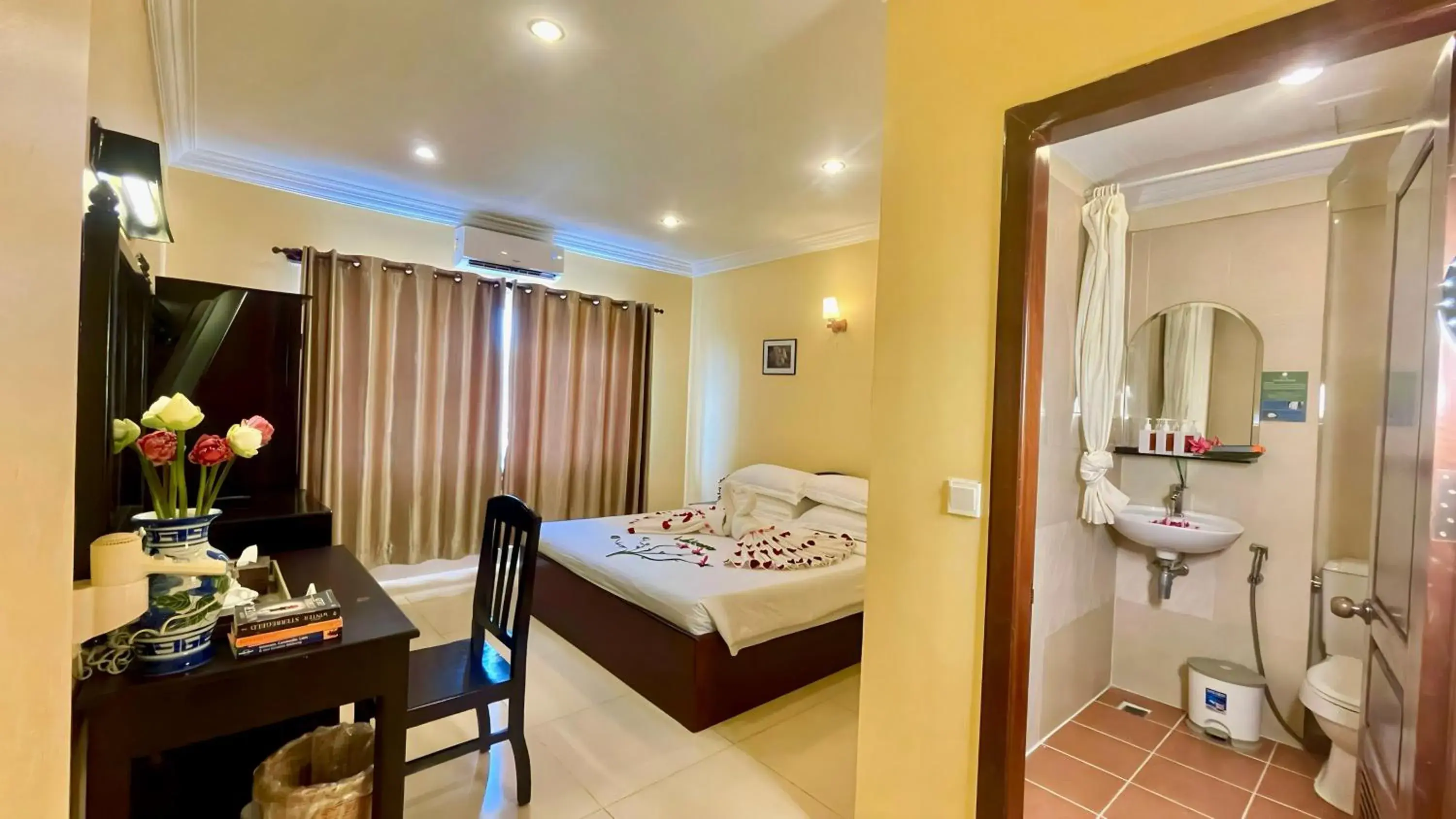 Bed in Harmony Indochine d'Angkor Bed in Harmony Indochine d'Angkor