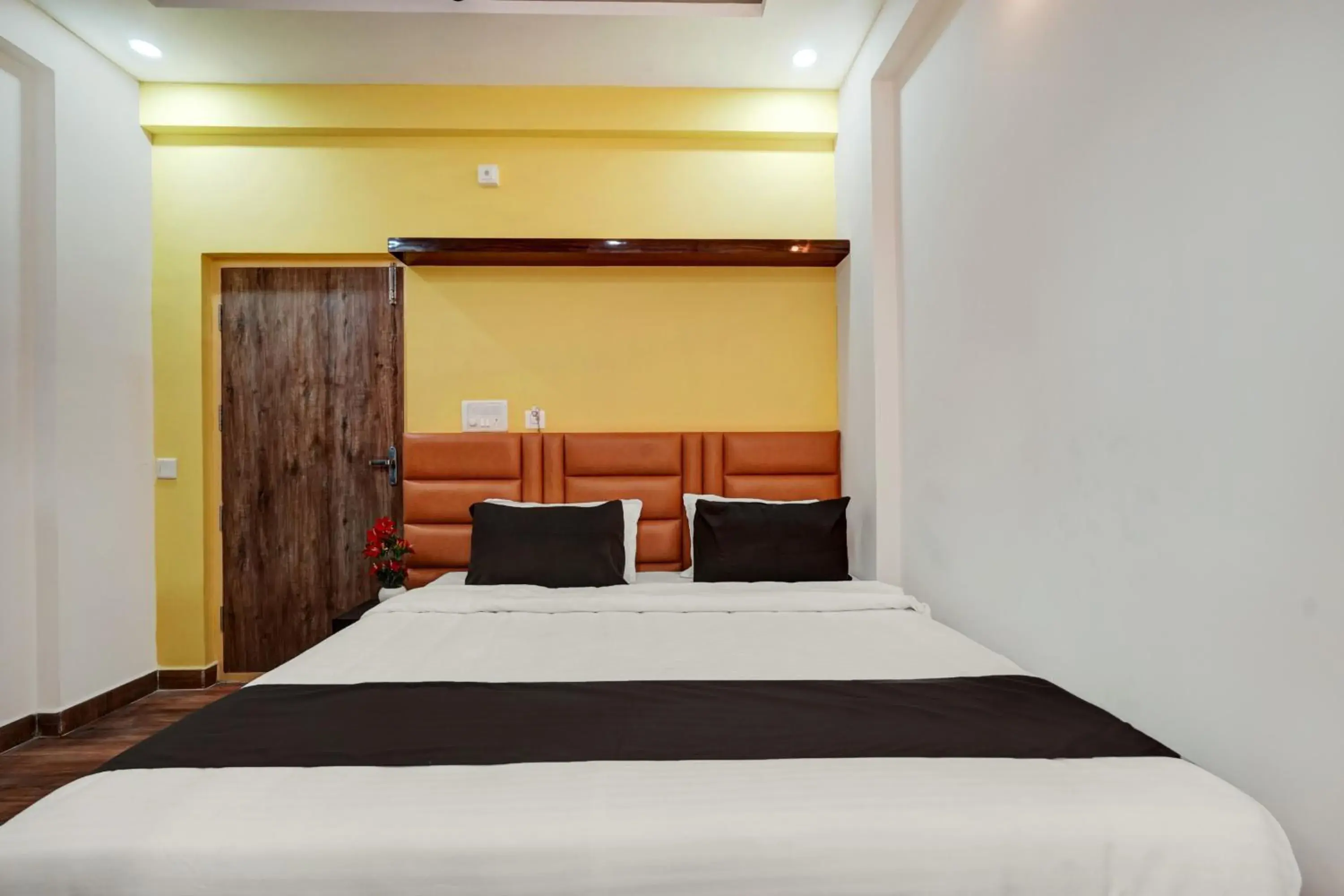 Lobby or reception, Bed in Collection O UTSAV GRAND Lobby or reception, Bed in Collection O UTSAV GRAND