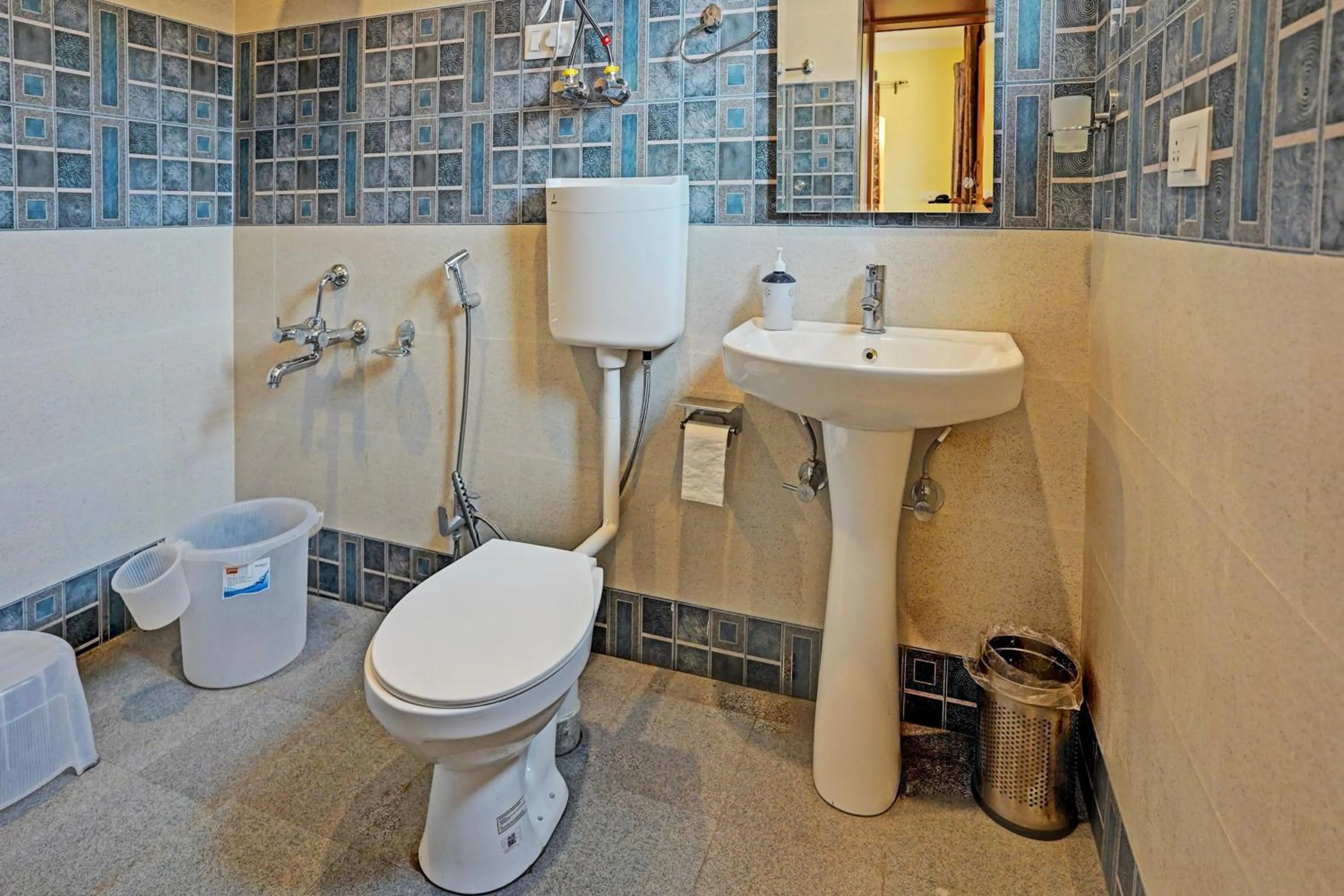 Bathroom in Hotel O Lit Homestay