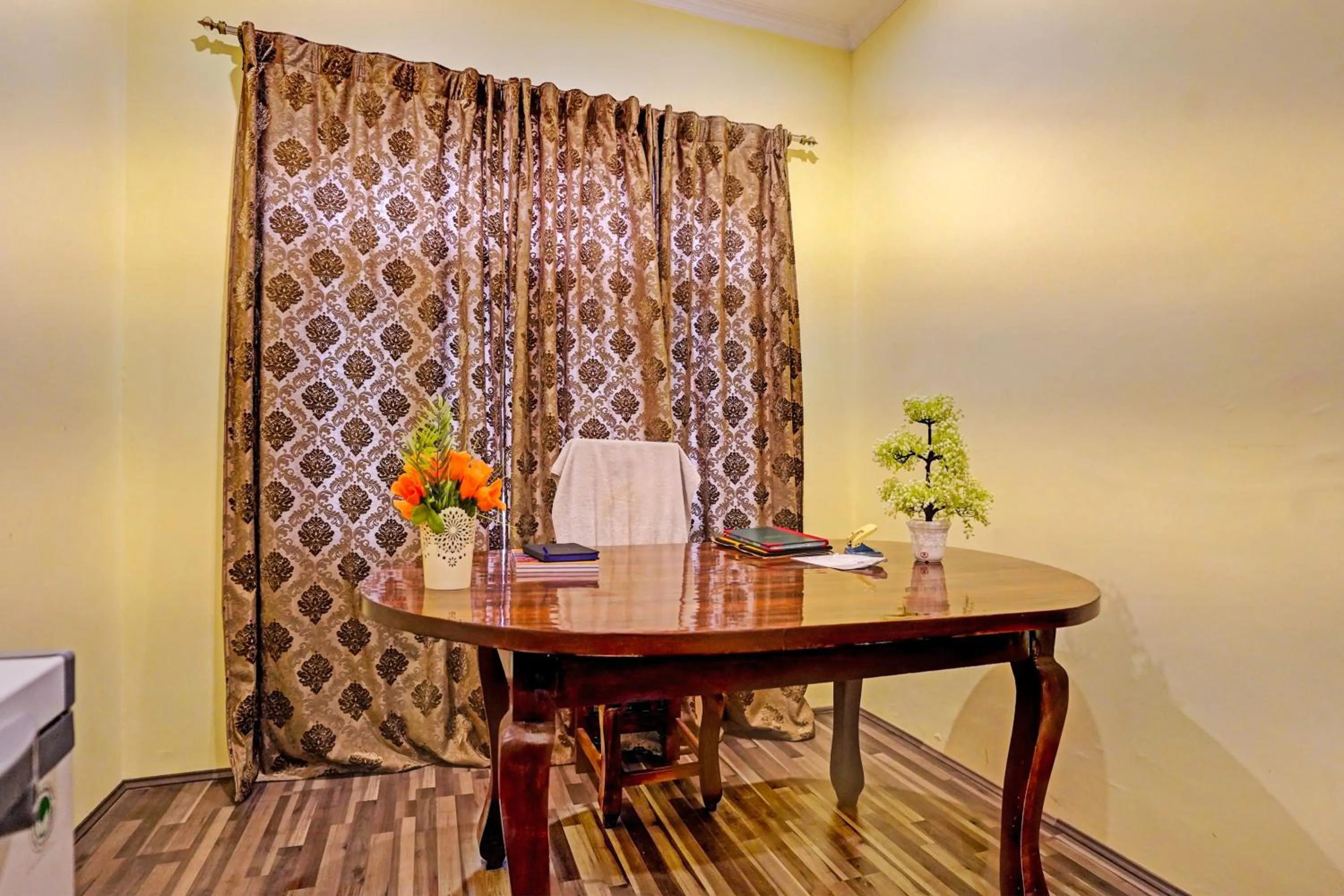 Lobby or reception in Hotel O Lit Homestay