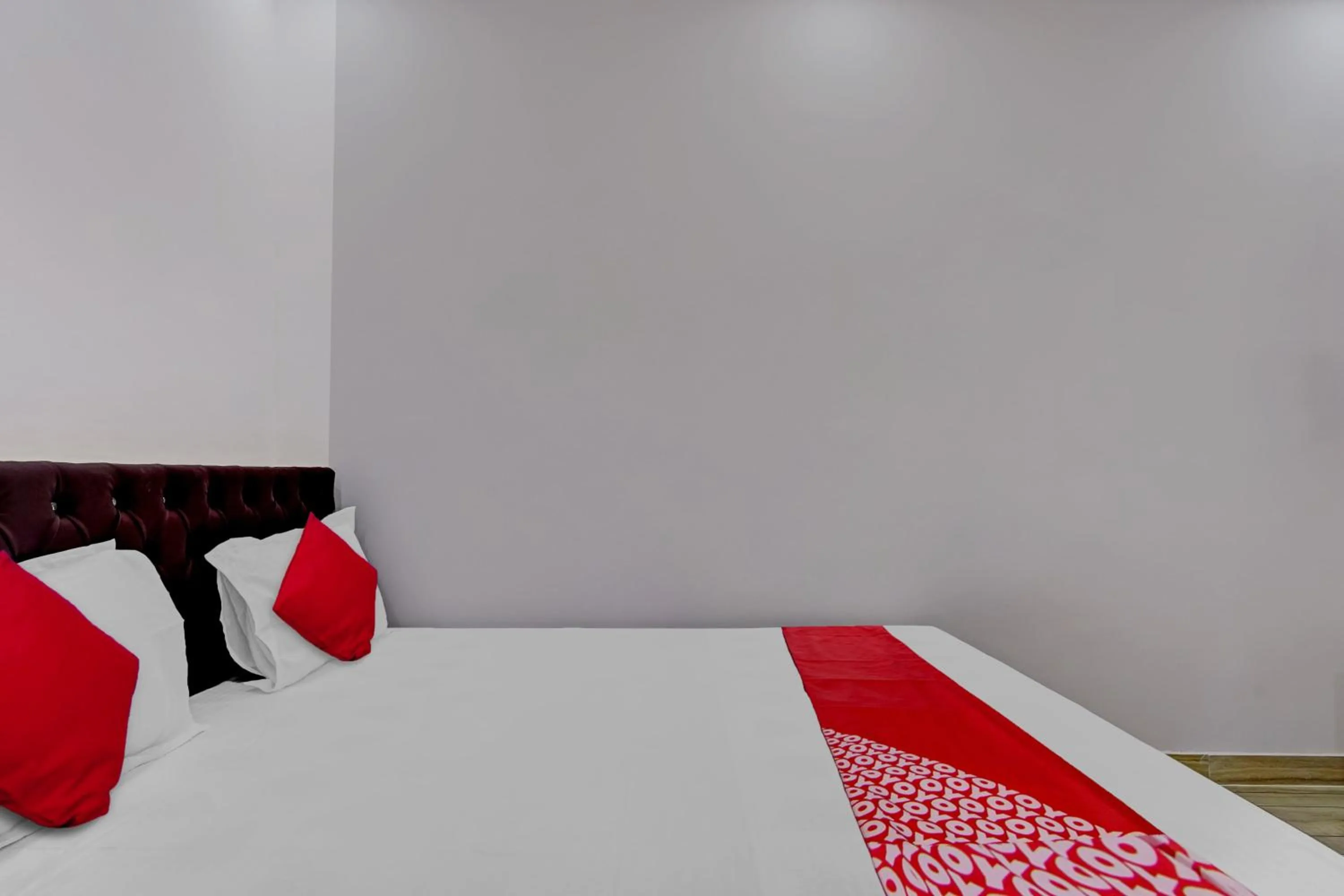 Bedroom, Bed in Super Collection O Oxygen