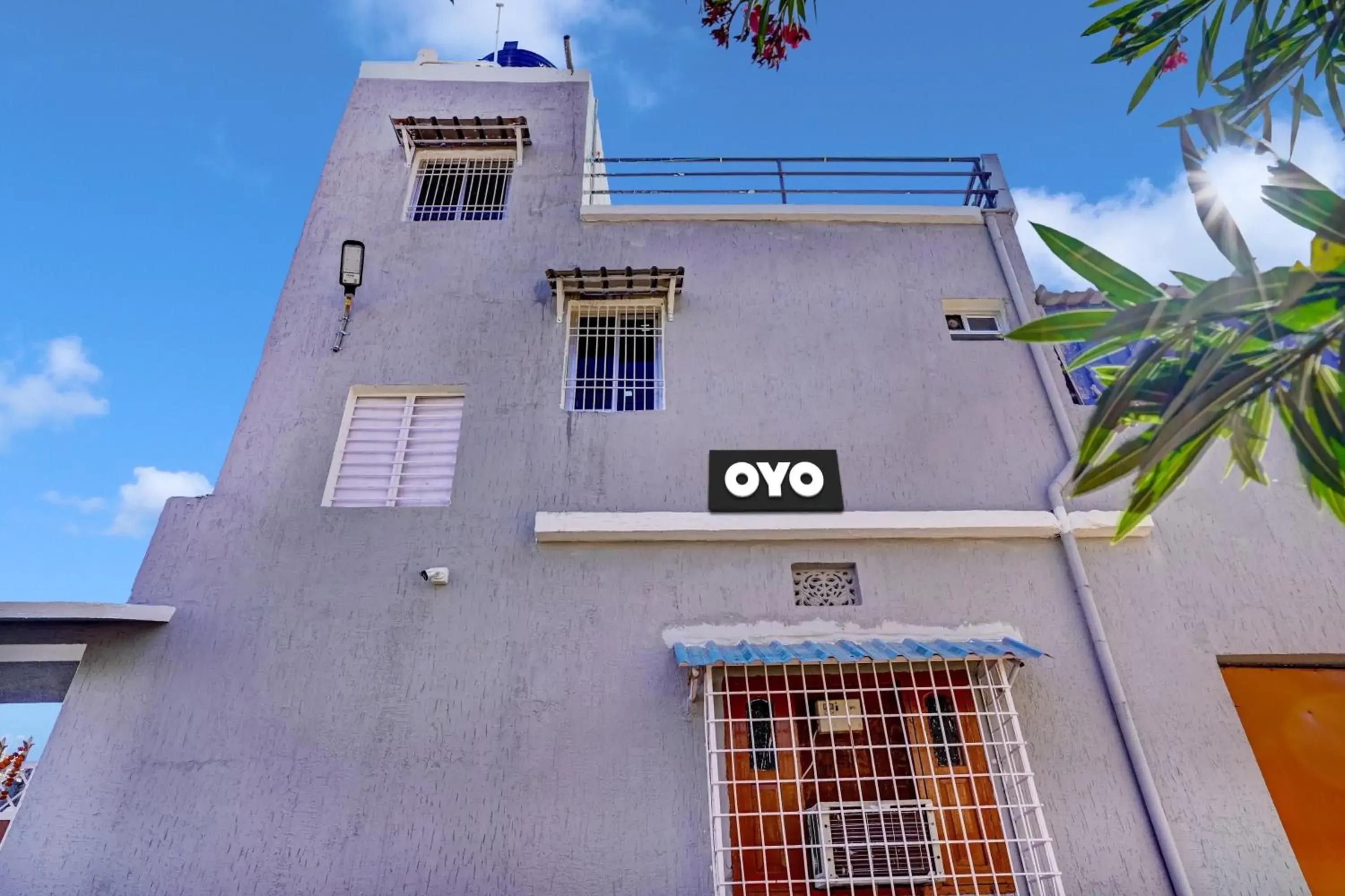 Facade/entrance in Super Collection O Oxygen Facade/entrance in Super Collection O Oxygen