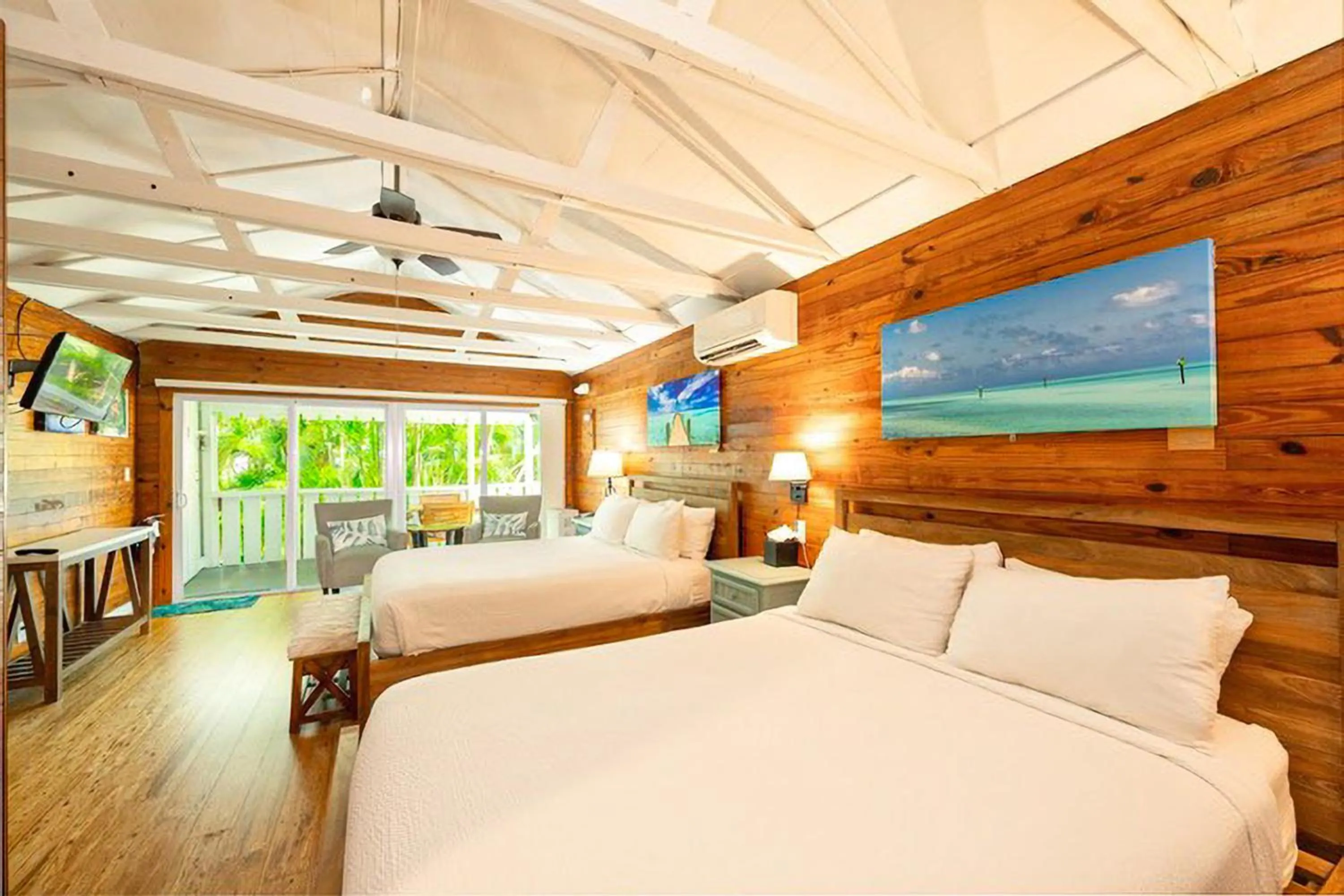 Bed in Papa's Hideaway