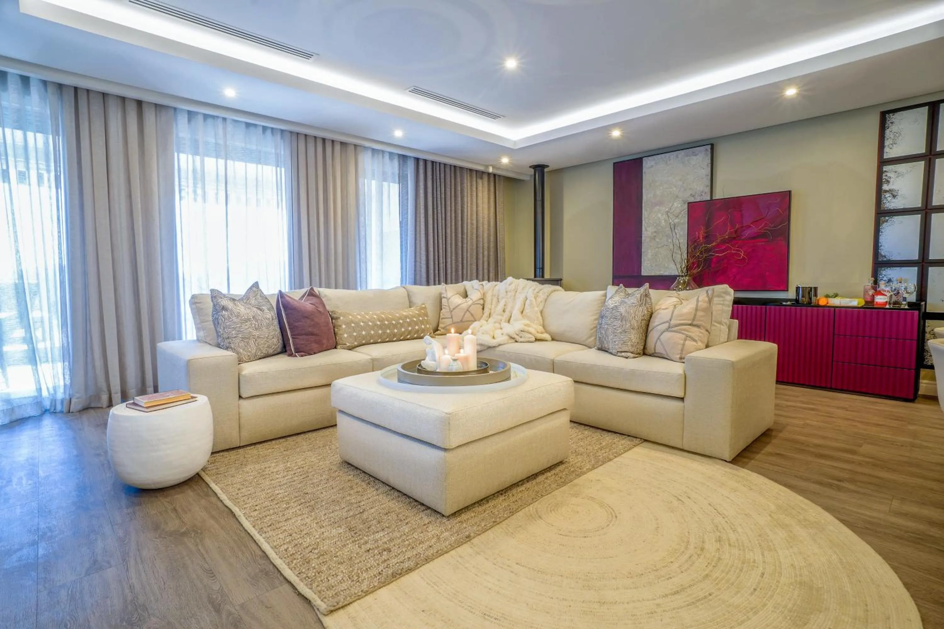 TV and multimedia in The Weinberg Urban Pods