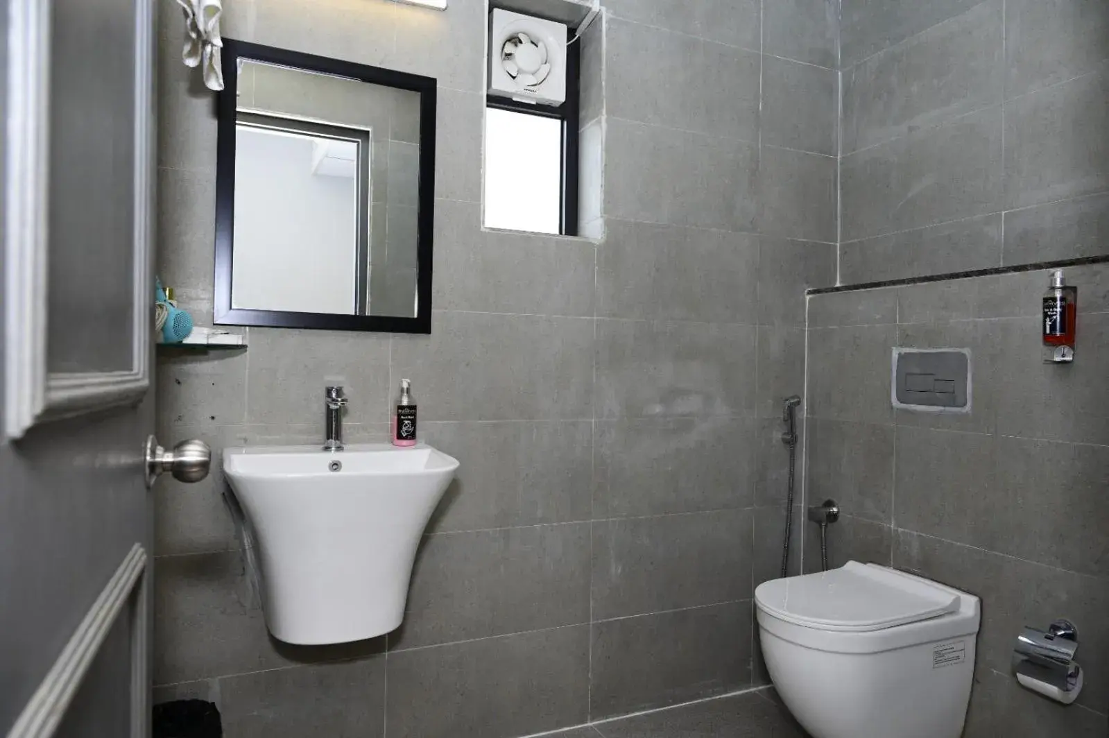 SM Hives Business Hotel SM Hives Business Hotel