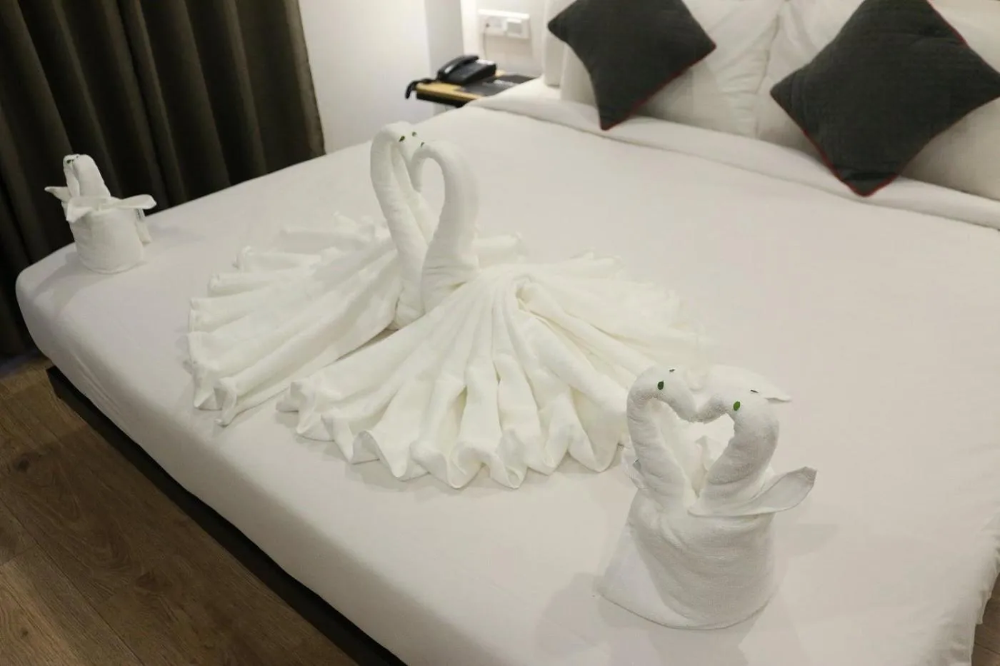 Bed in SM Hives Business Hotel