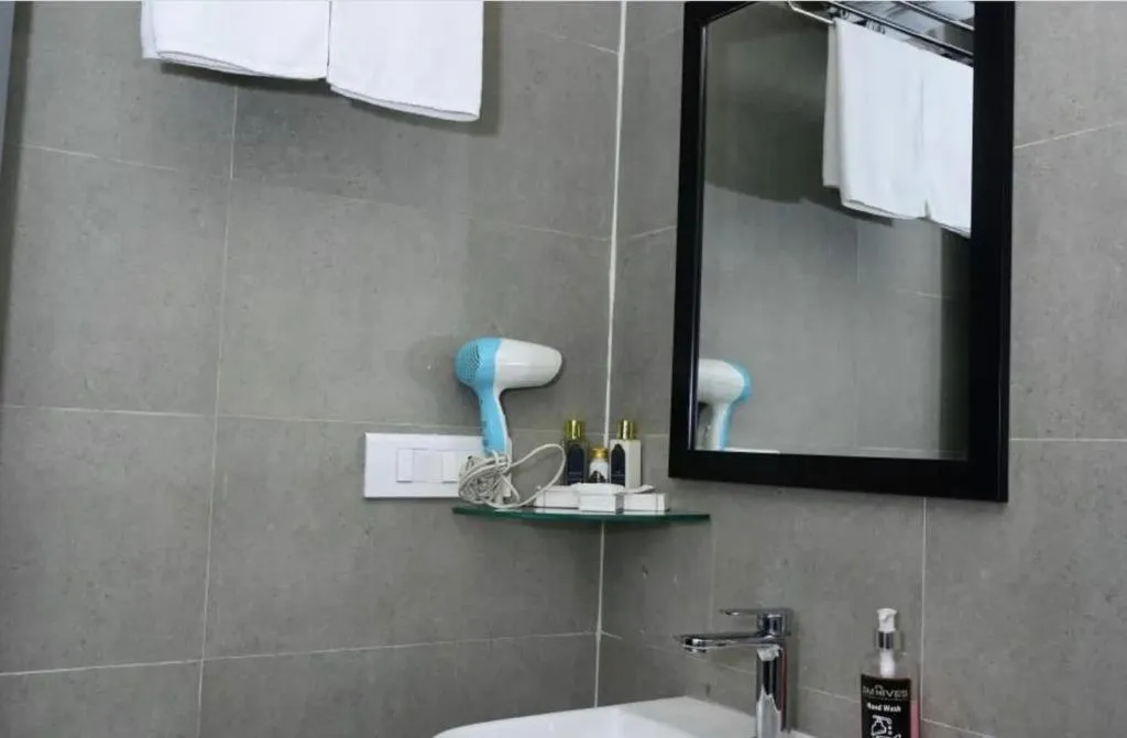 SM Hives Business Hotel