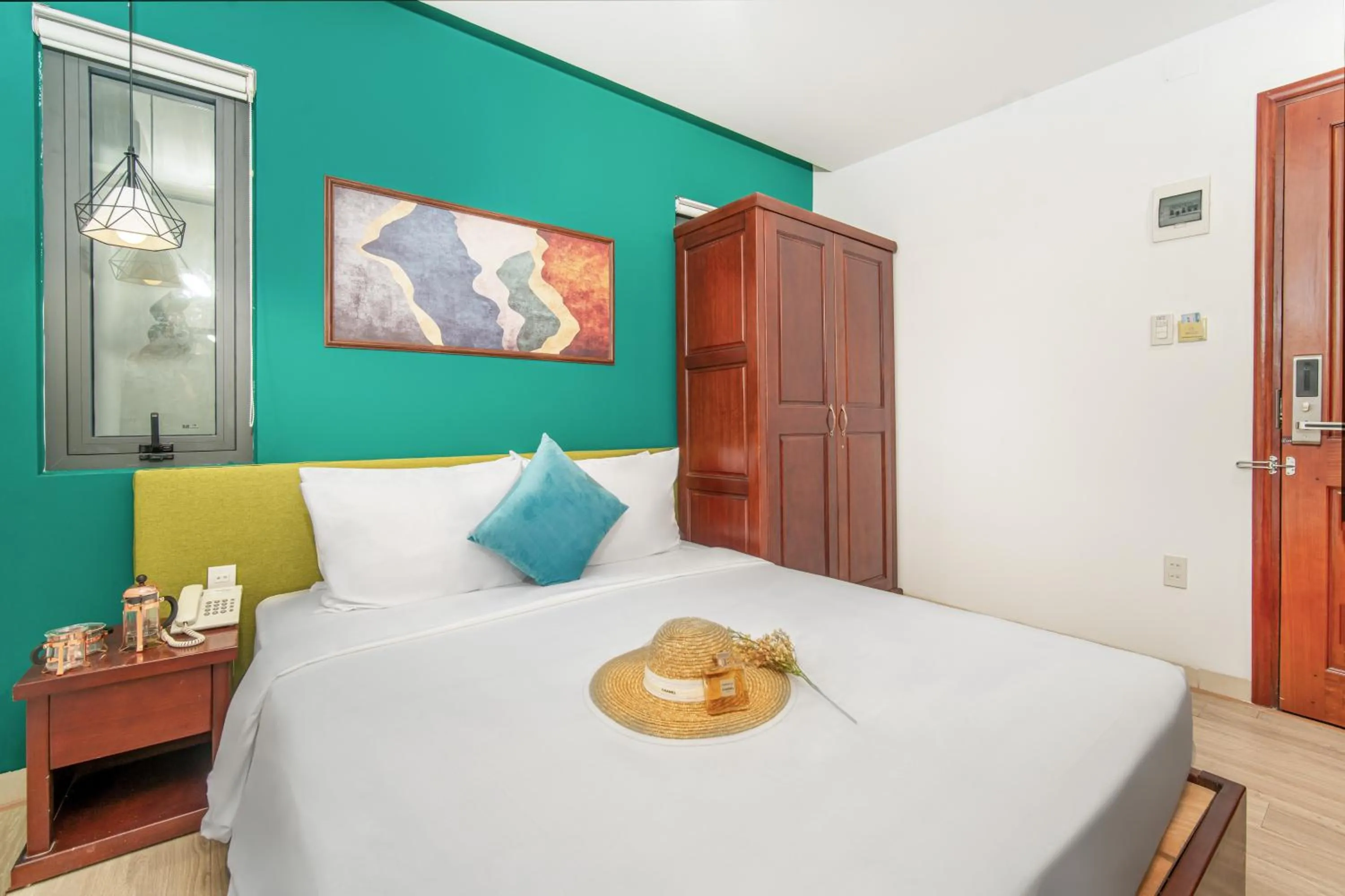 Bed in May Beach Hotel