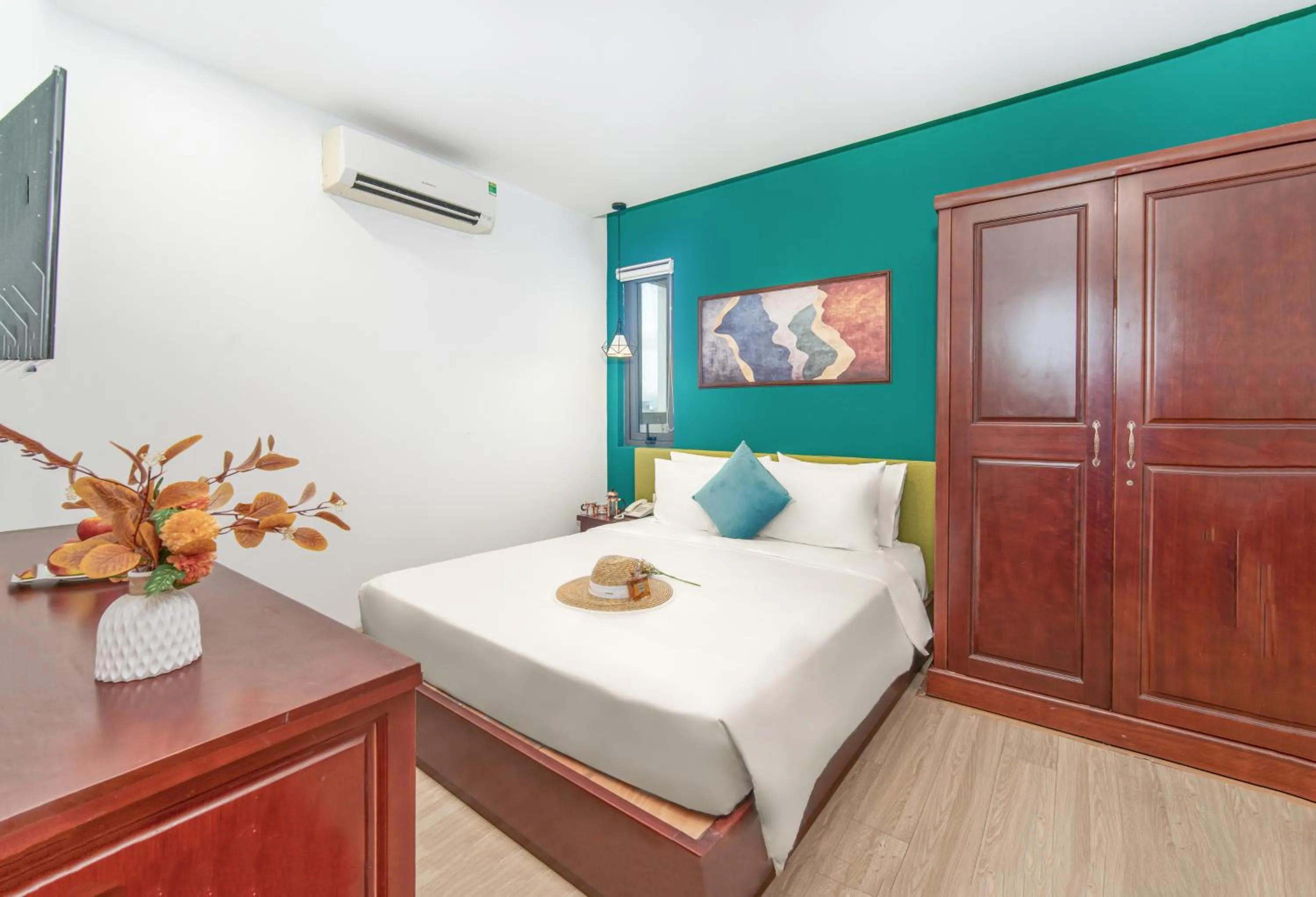 Bed in May Beach Hotel