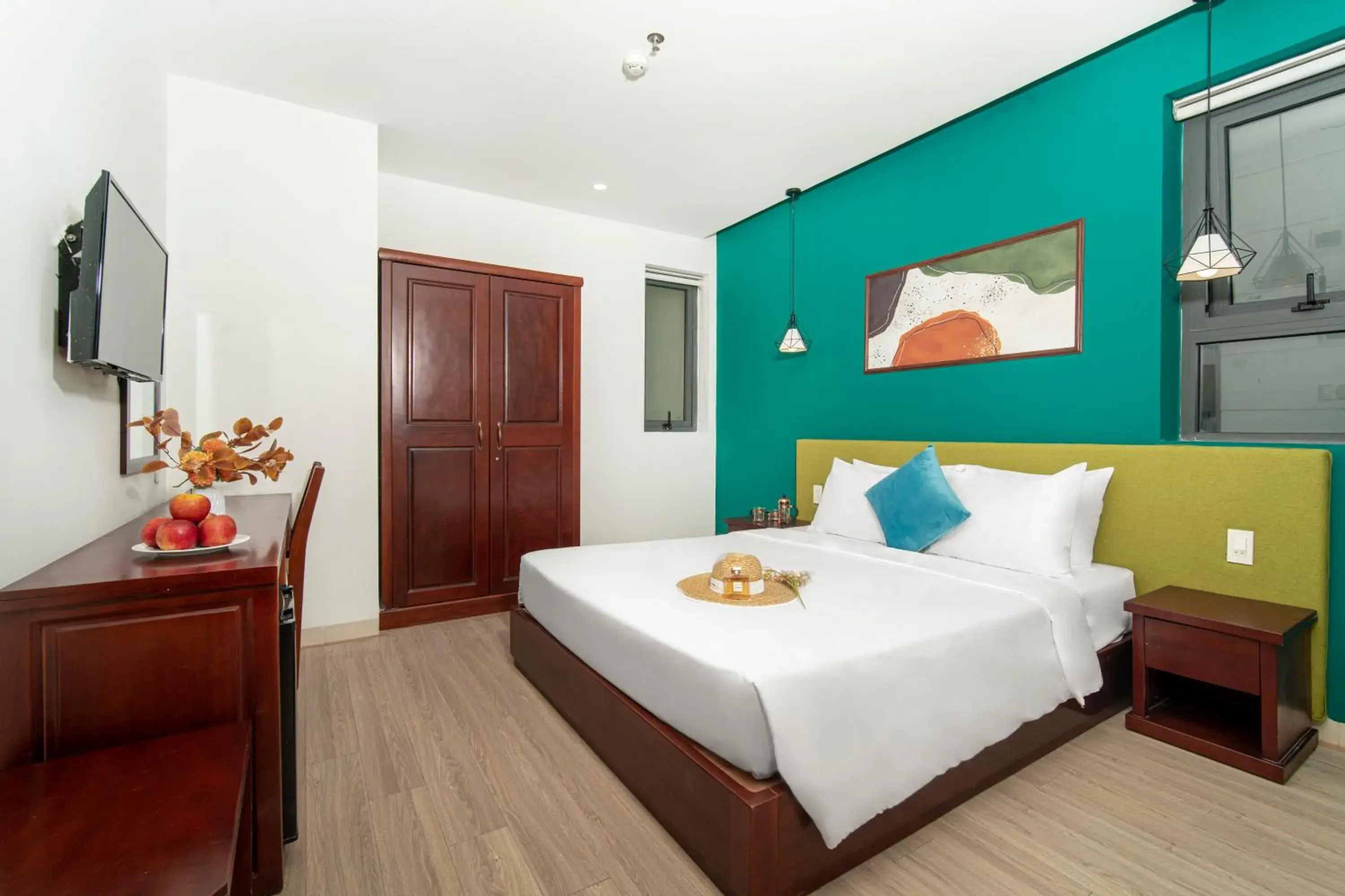 Deluxe Queen Room in May Beach Hotel Deluxe Queen Room in May Beach Hotel