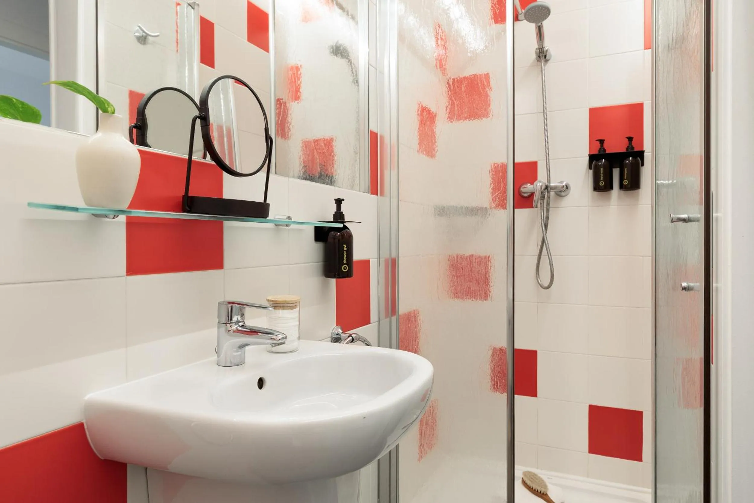 Bathroom in Ola Living MACBA