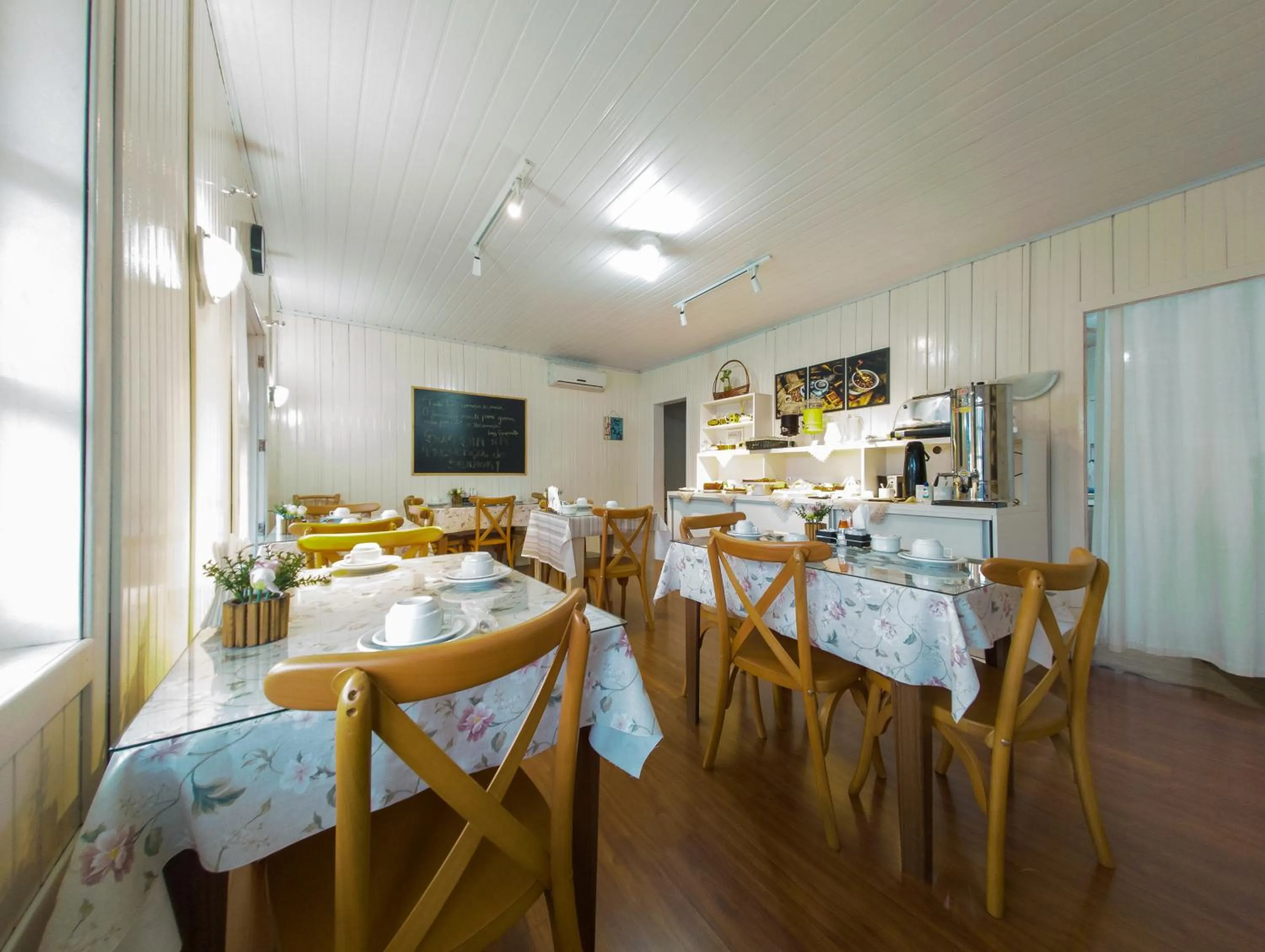 Breakfast in Pousada Boschetti