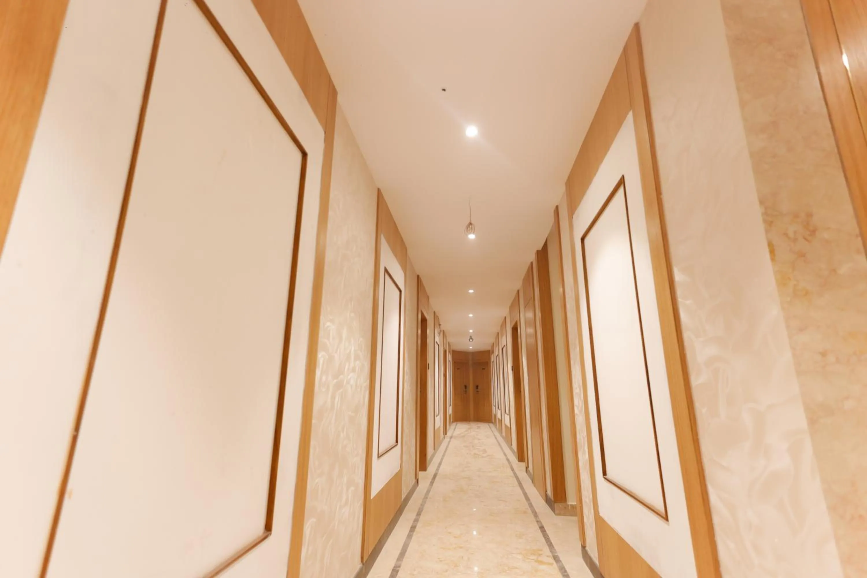 Facade/entrance in Hotel Sarc Inn