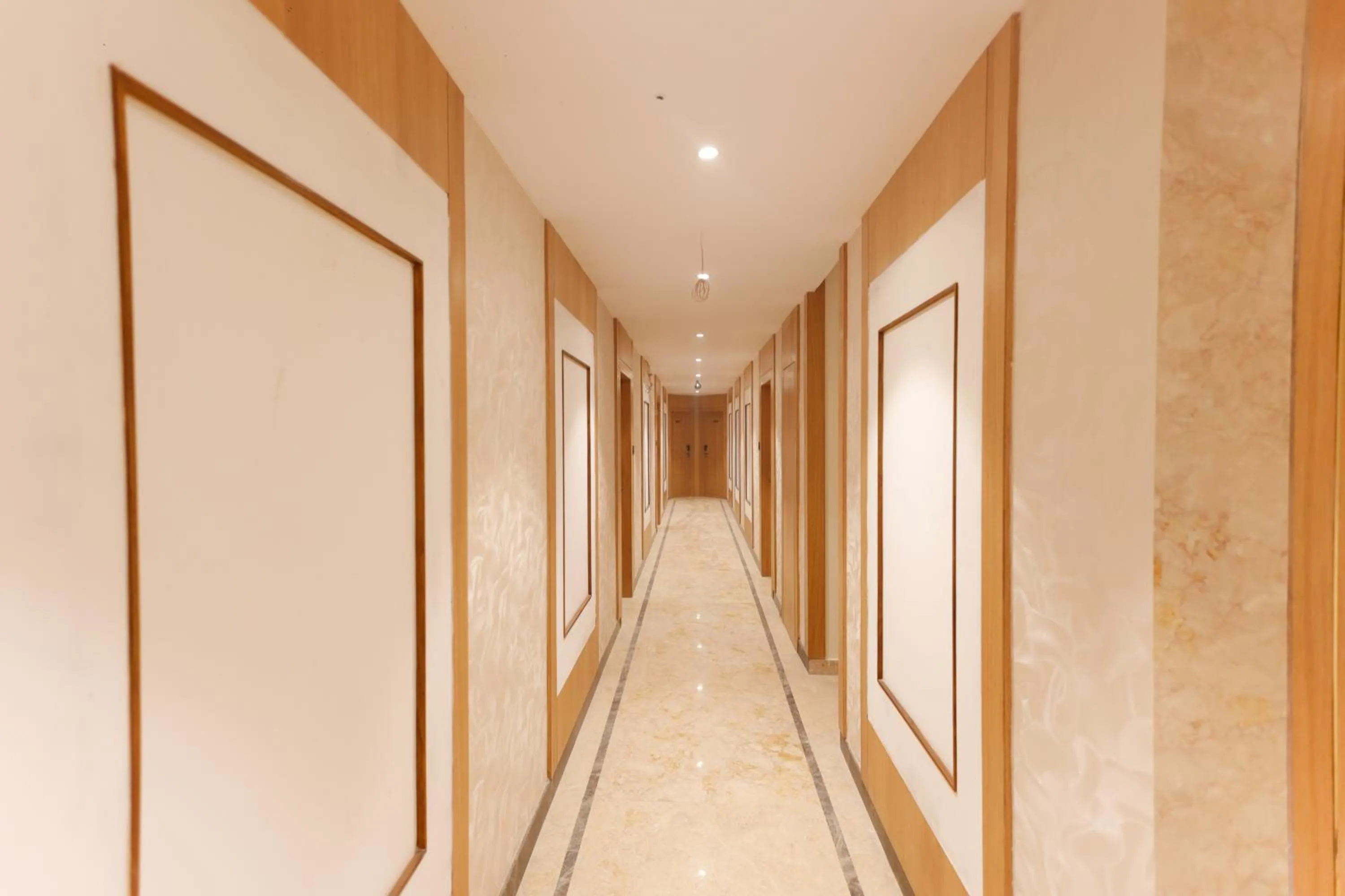 Facade/entrance in Hotel Sarc Inn