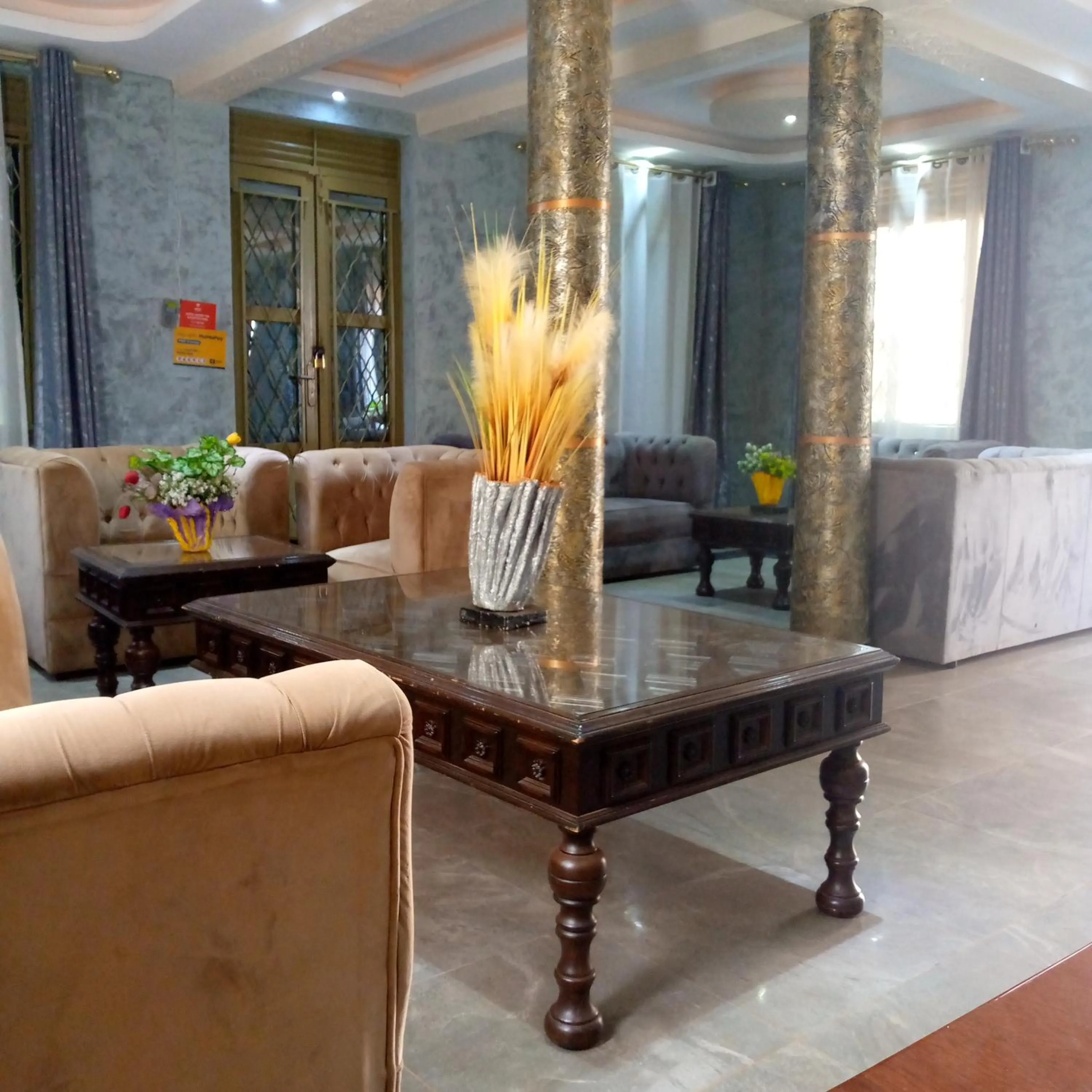 Lounge or bar in HOTEL ZEPTAN