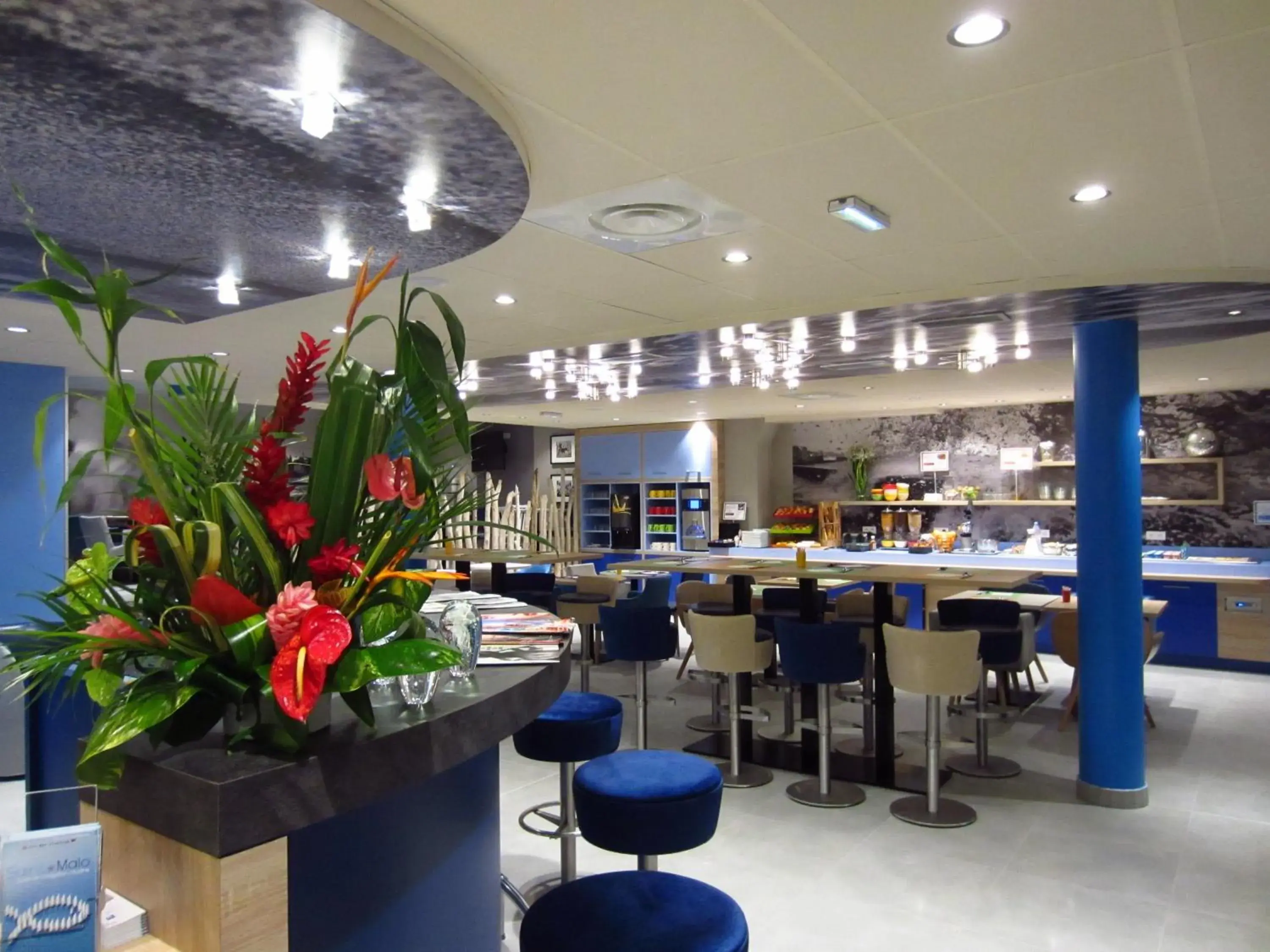 Restaurant/places to eat in ibis Styles Saint Malo Port Restaurant/places to eat in ibis Styles Saint Malo Port