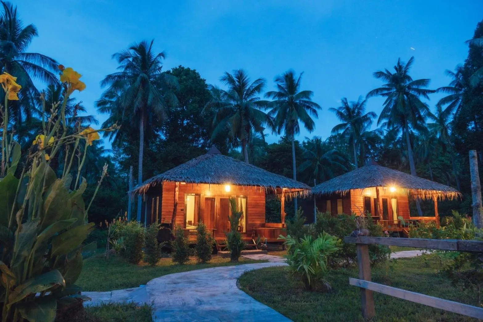 COCO Canopy Boutique Resort