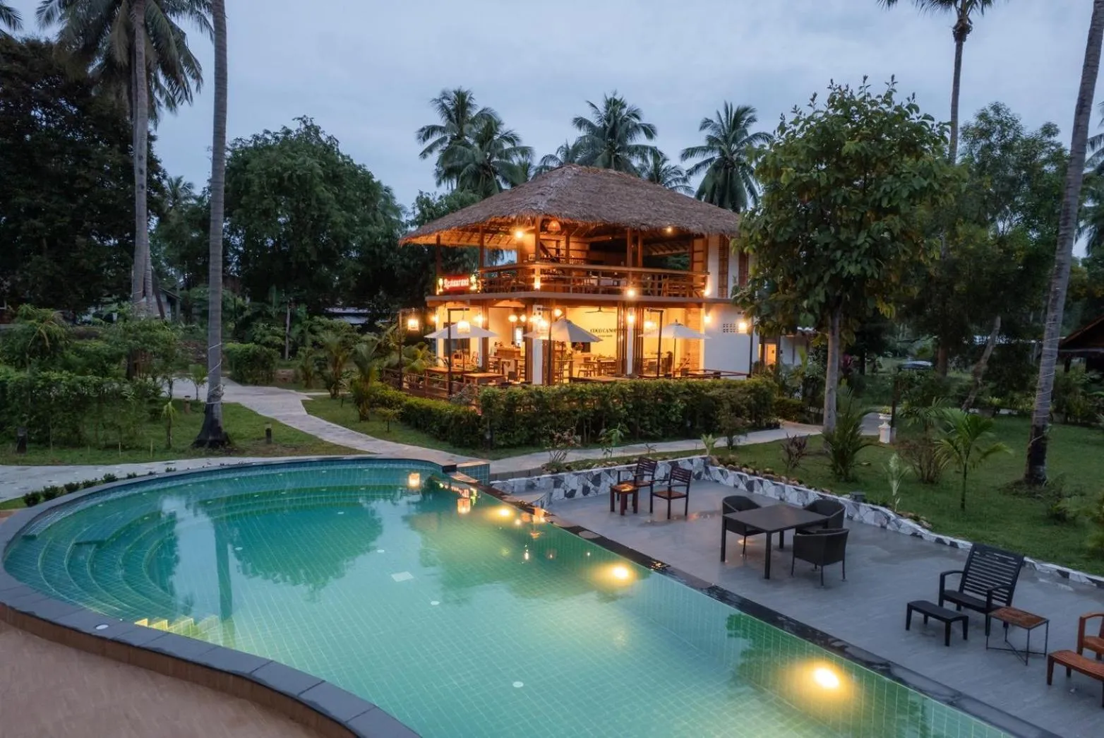 COCO Canopy Boutique Resort