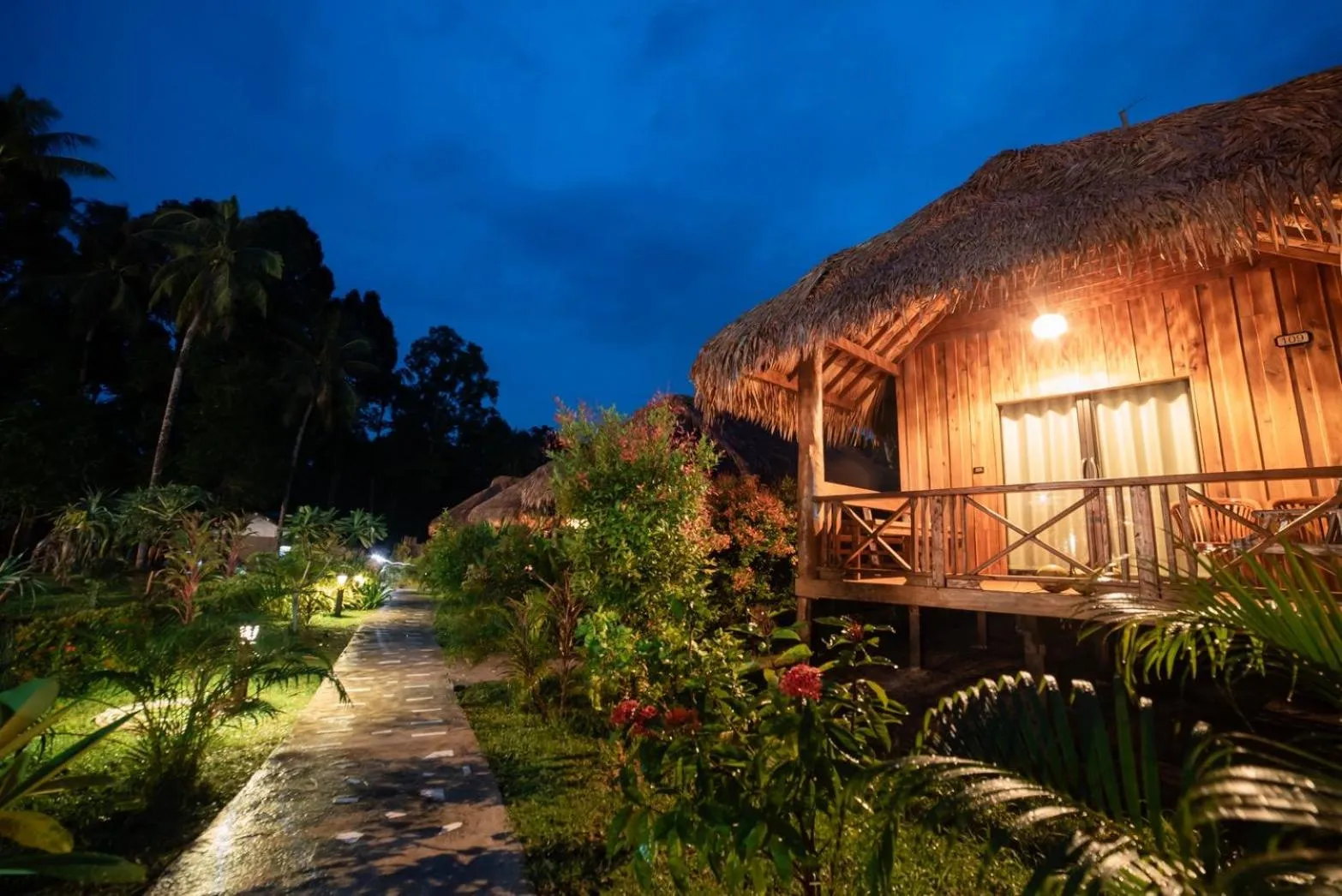 COCO Canopy Boutique Resort