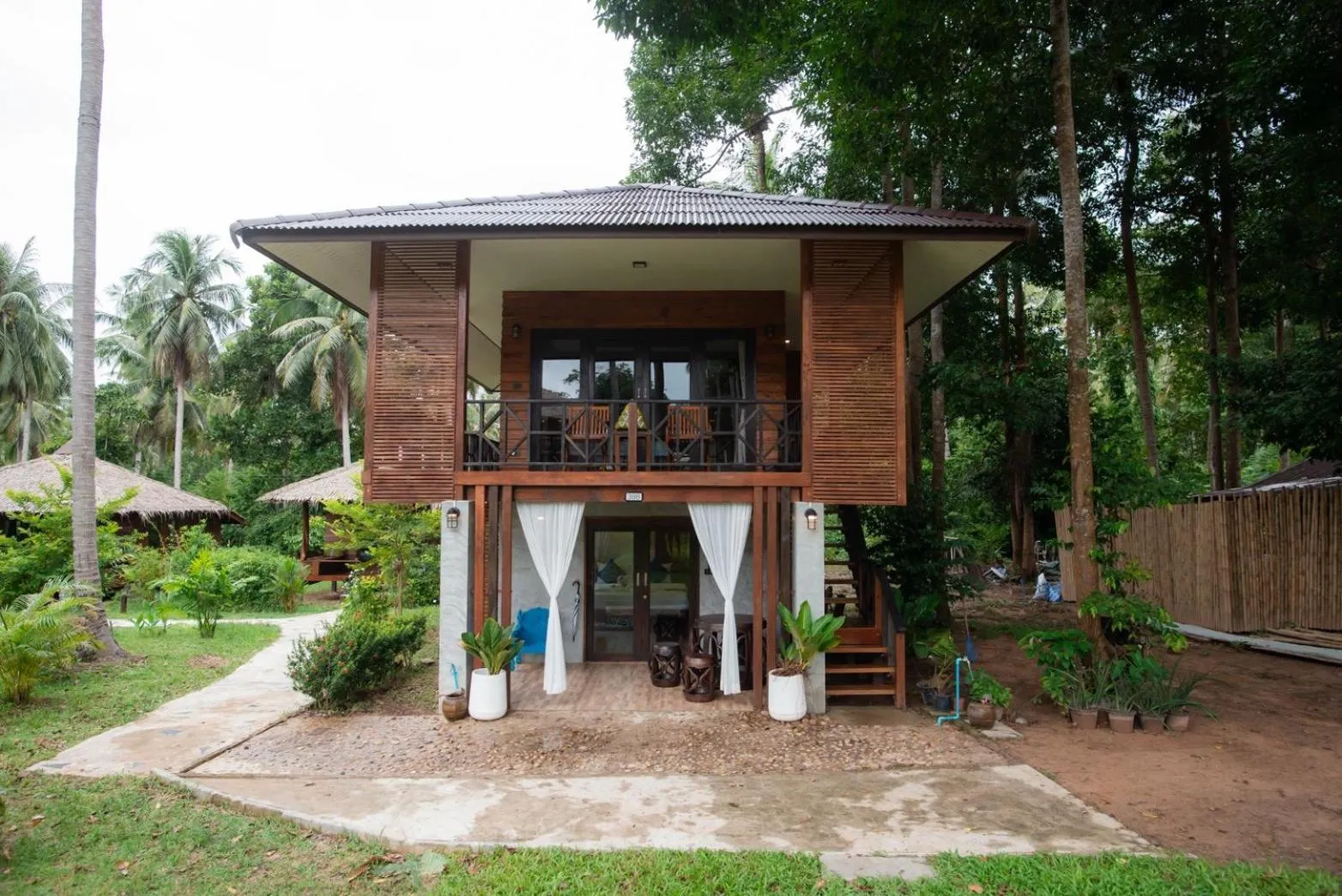 COCO Canopy Boutique Resort