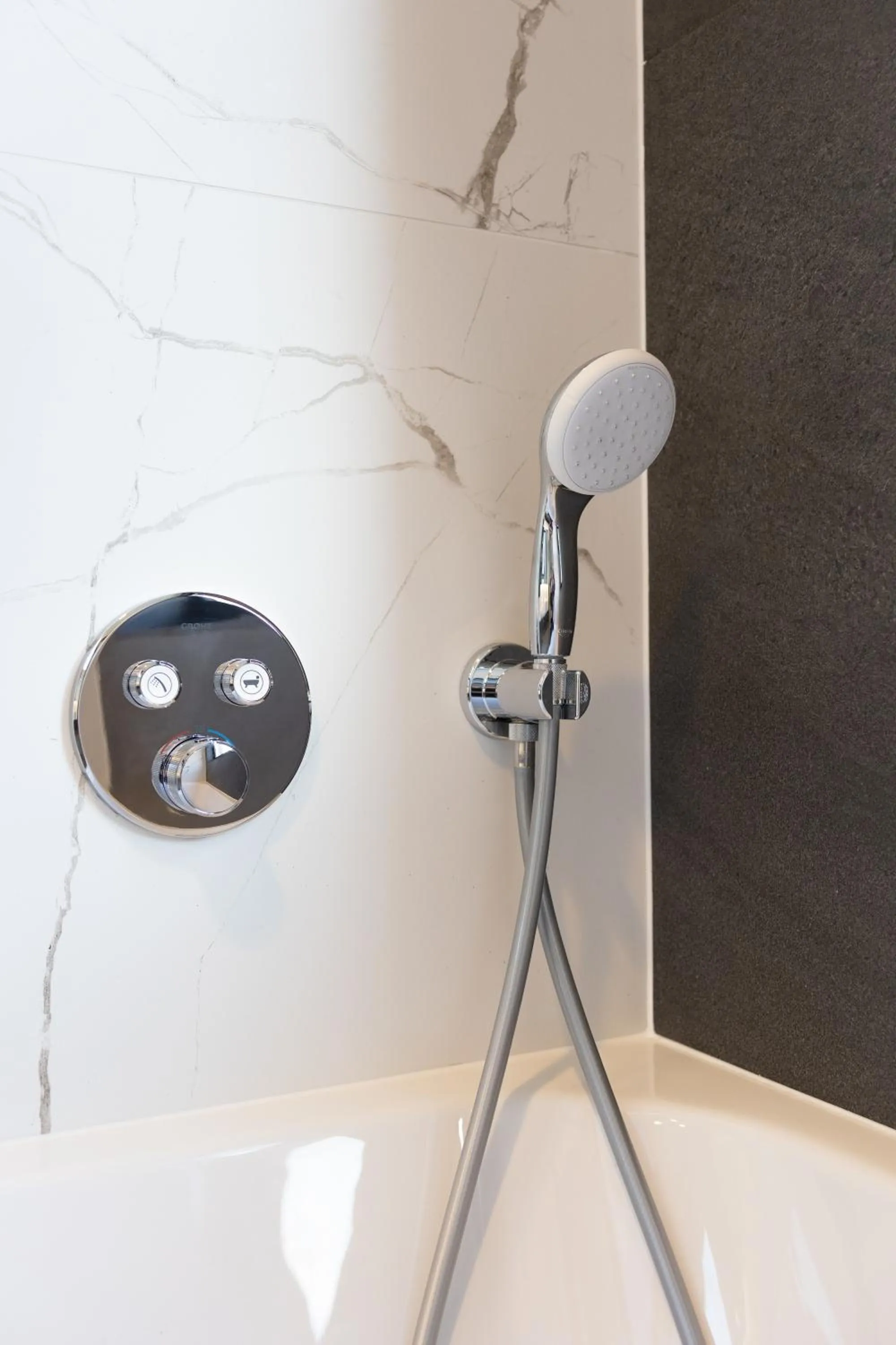 Bathroom in Avenue21