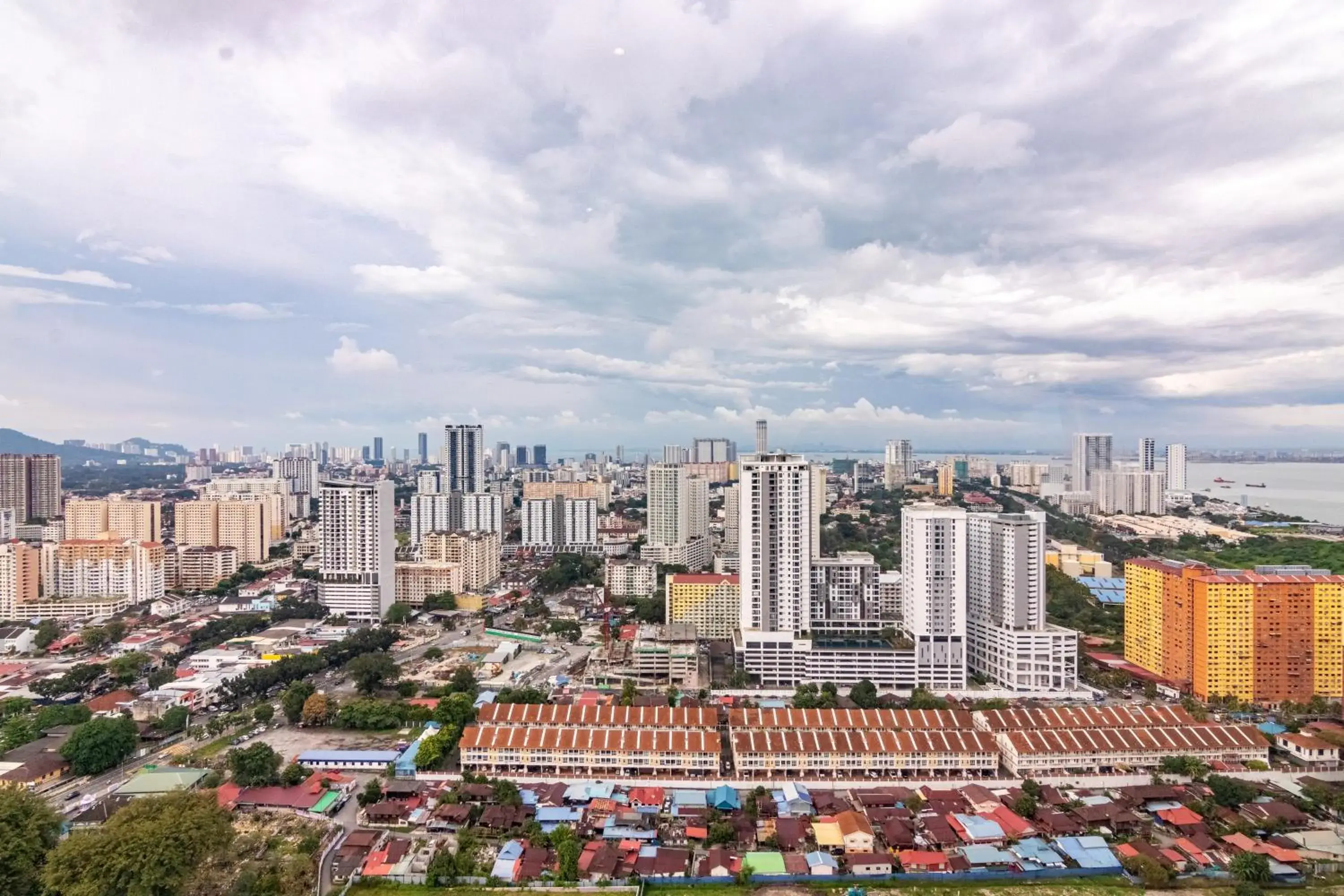 Urban Suites, Signature Collection by Stellar ALV Urban Suites, Signature Collection by Stellar ALV