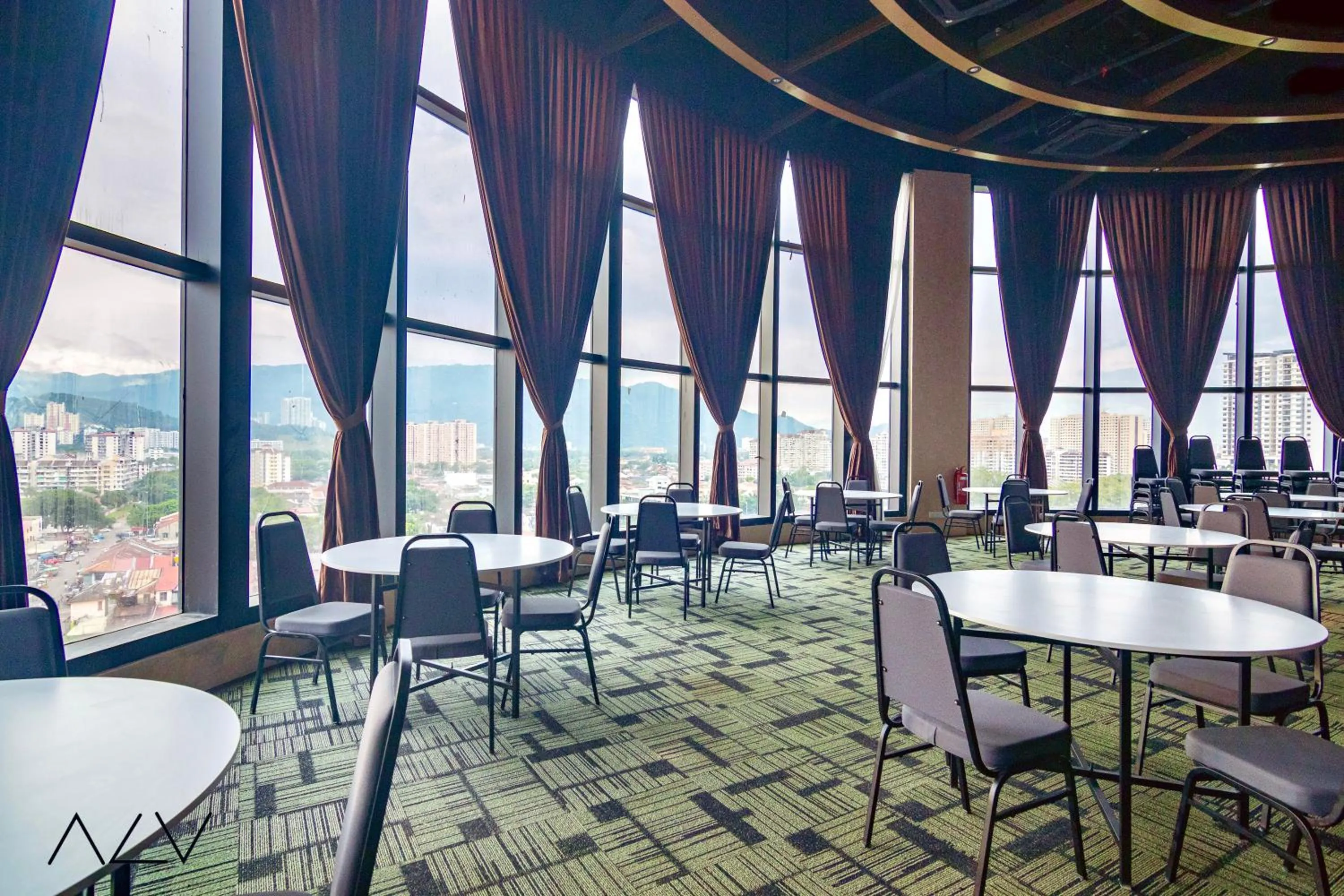 Banquet/Function facilities in Urban Suites, Signature Collection by Stellar ALV