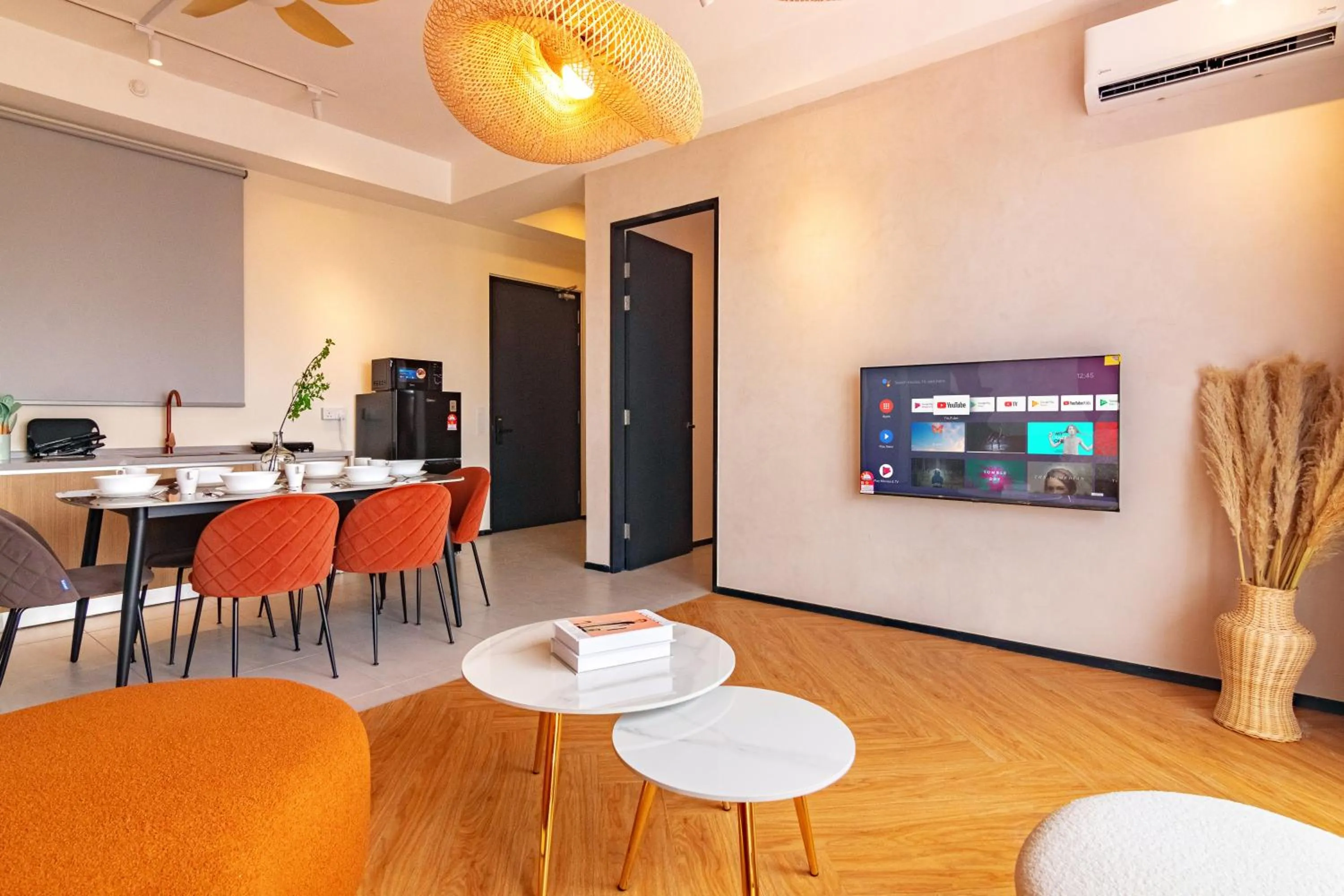 Living room in Urban Suites, Signature Collection by Stellar ALV