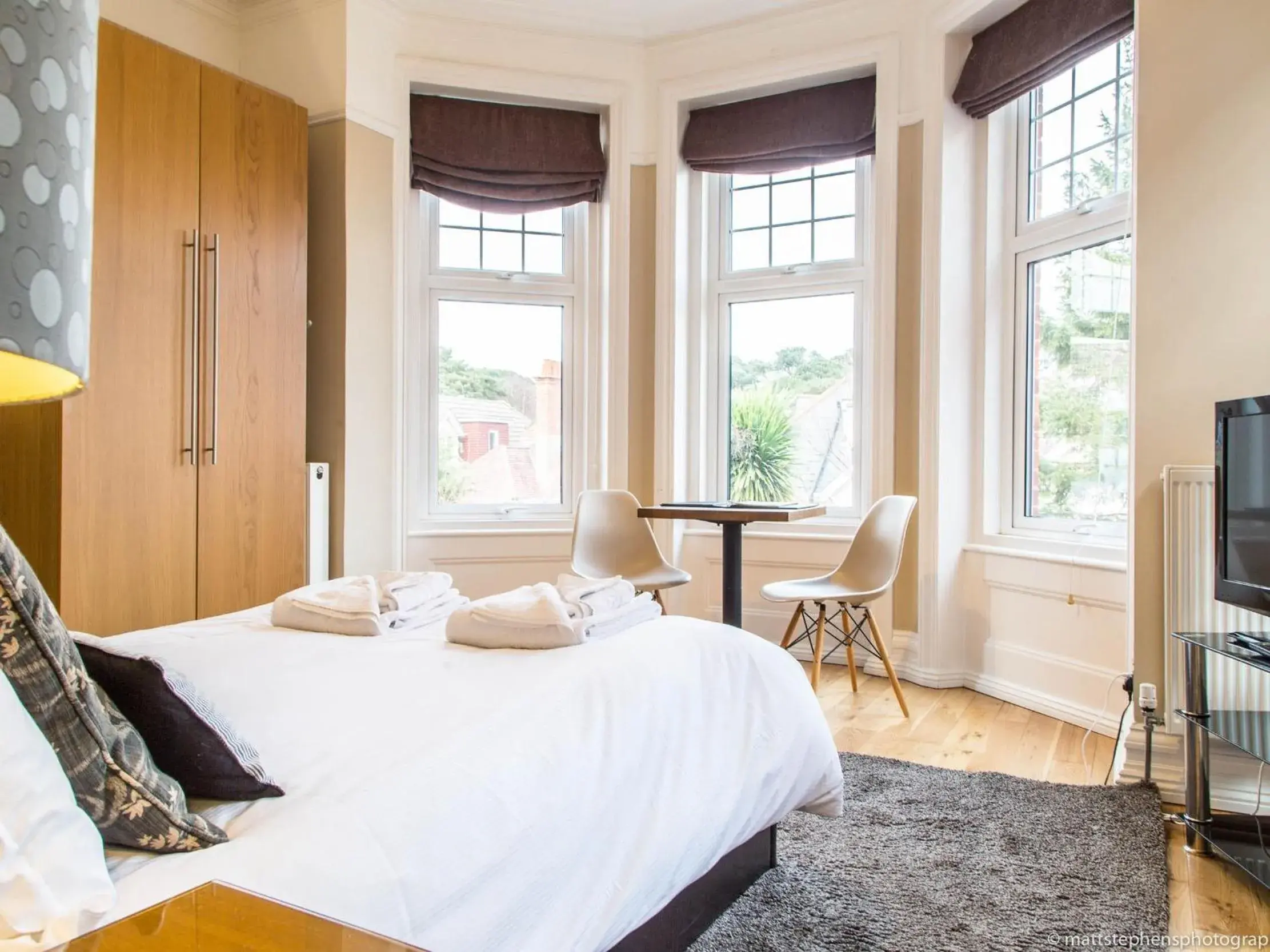 Bedroom, Bed in Alum Chine Beach House