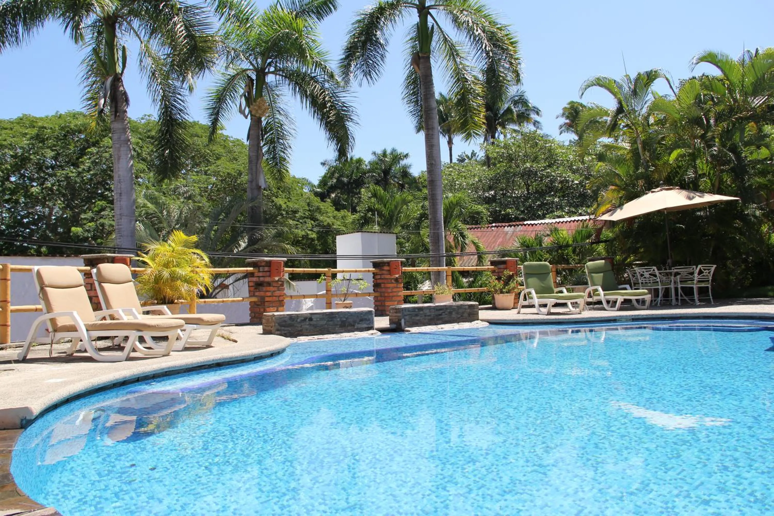 Swimming pool in Villas Vista Suites Sayulita