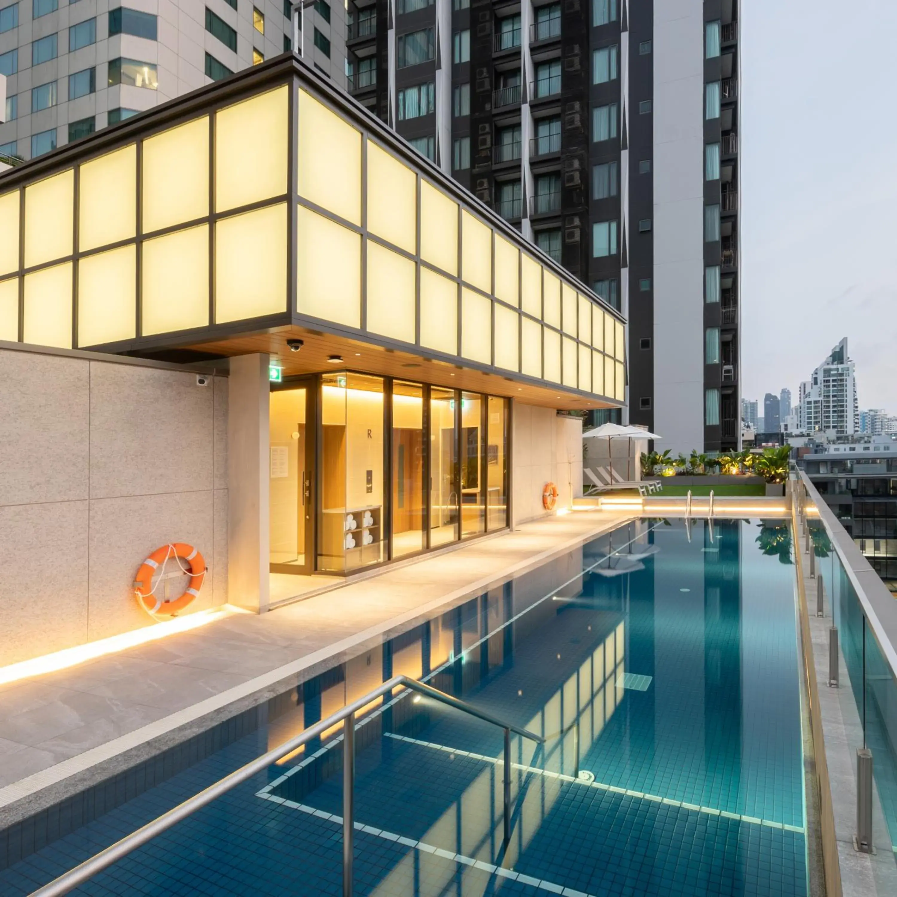 Swimming pool in Sotetsu Grand Fresa Bangkok Swimming pool in Sotetsu Grand Fresa Bangkok