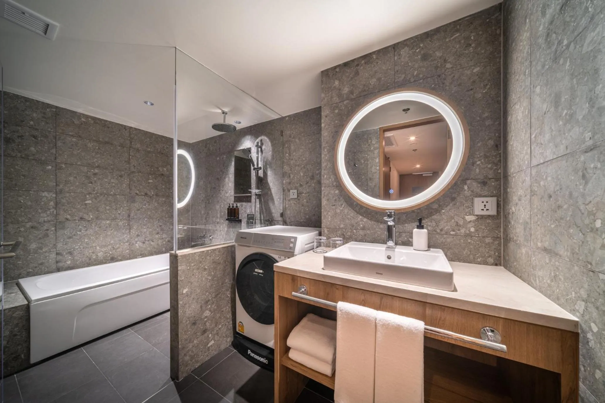 Bathroom in Sotetsu Grand Fresa Bangkok